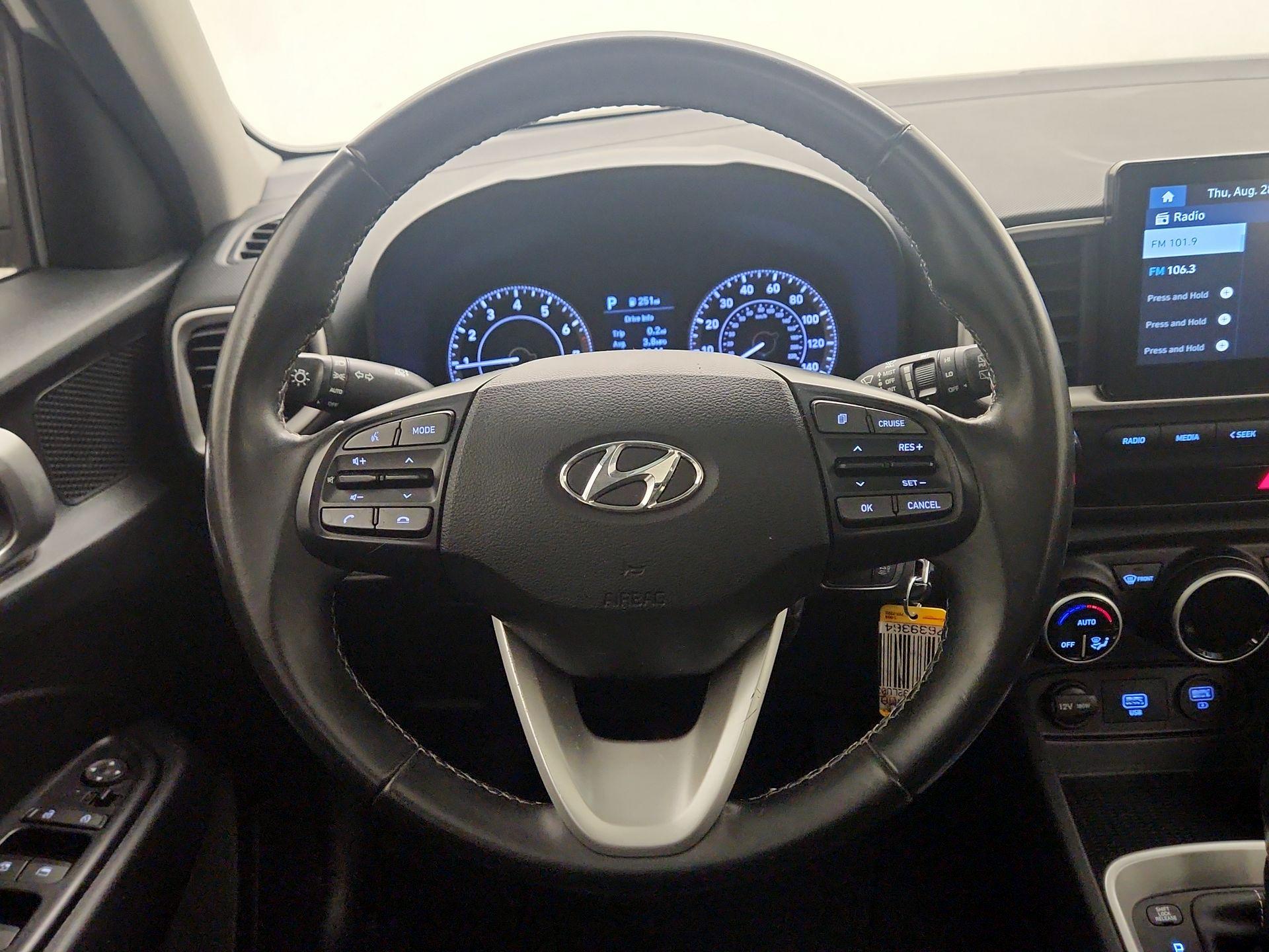 Thumbnail: 2020 Hyundai Venue - 10