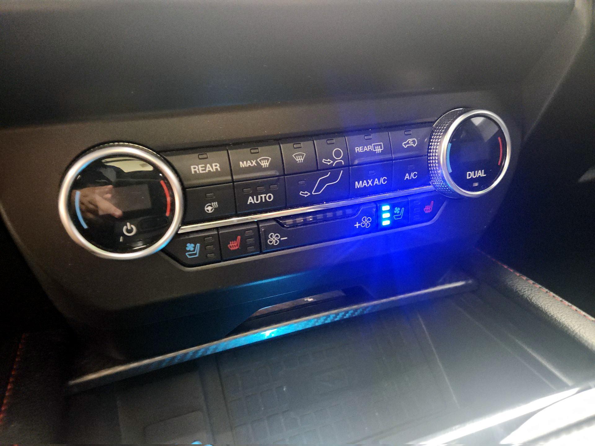 Thumbnail: 2020 Ford Expedition - 17
