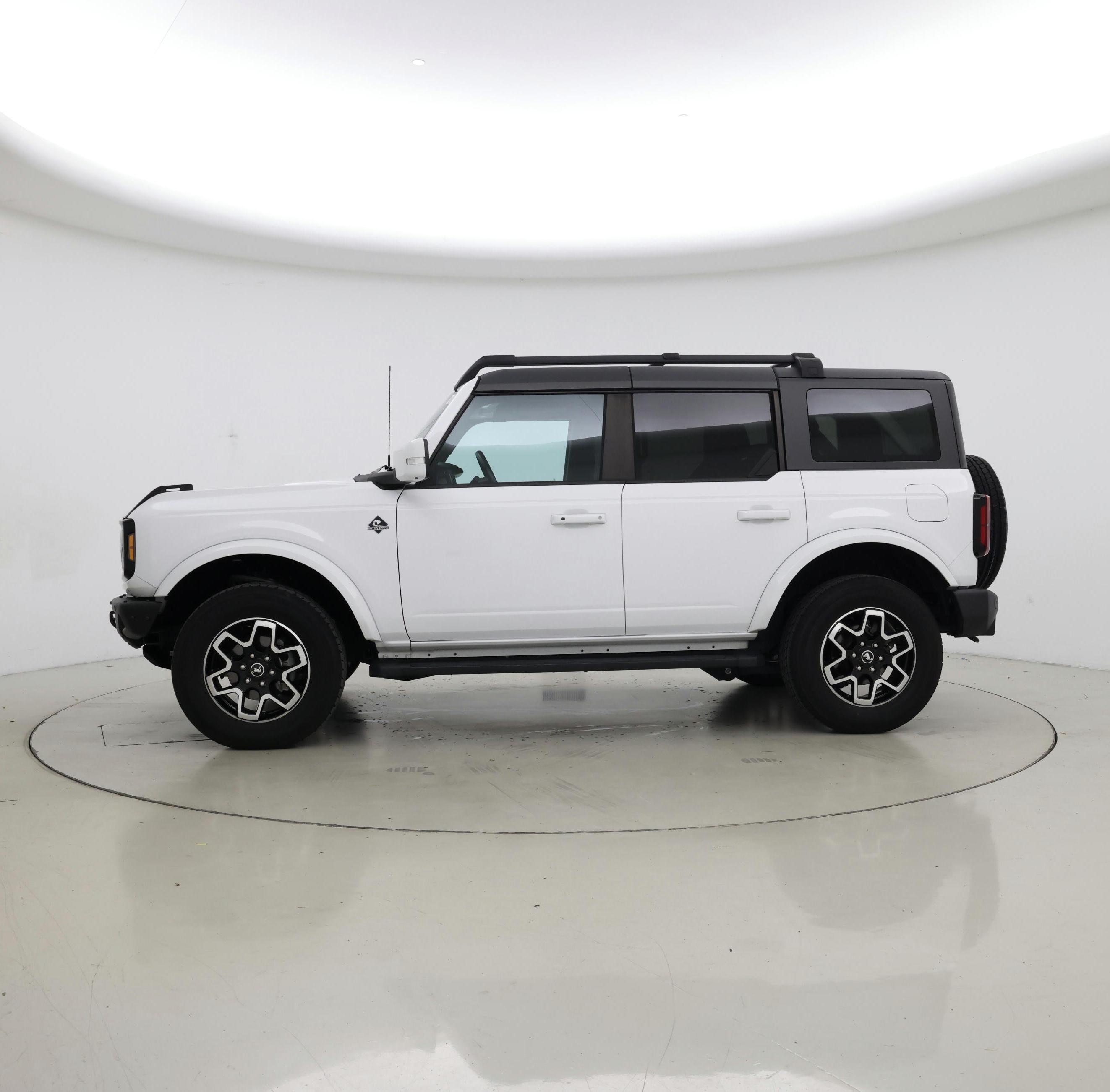 Thumbnail: 2022 Ford Bronco - 3