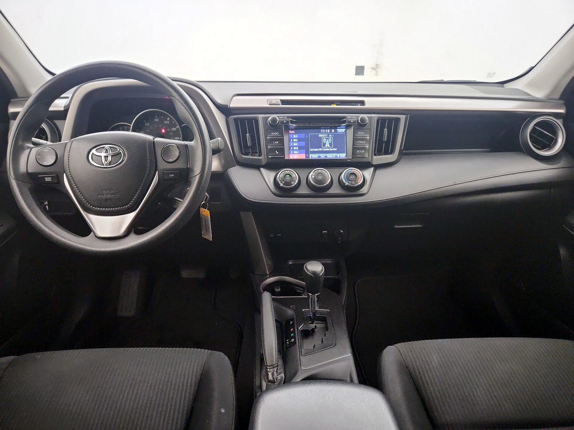 Thumbnail: 2016 Toyota RAV4 - 9