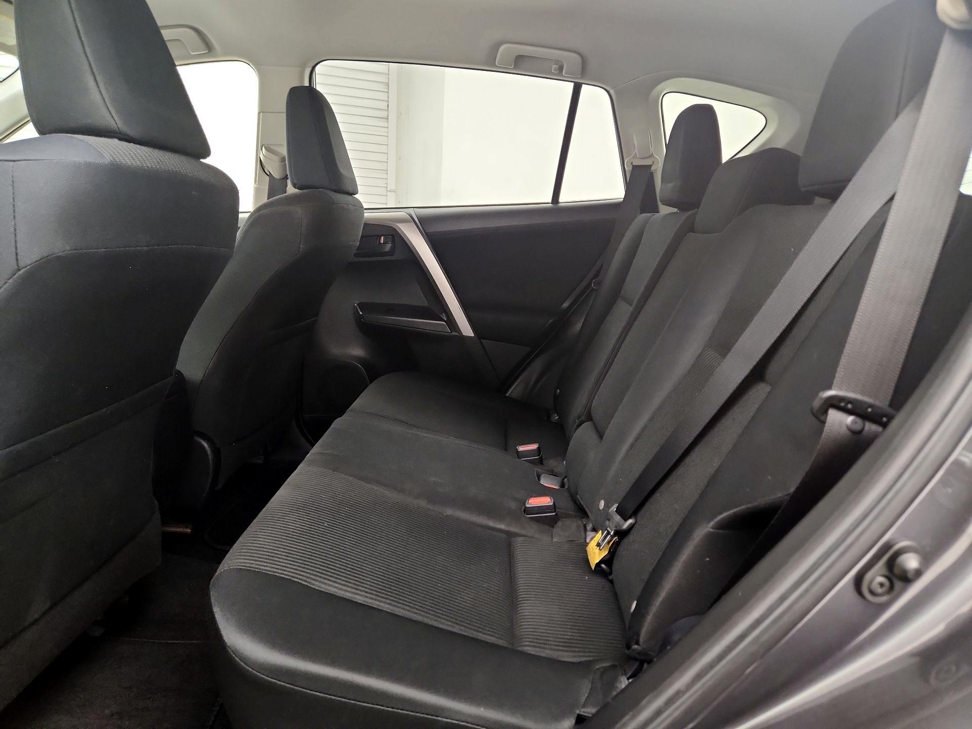 Thumbnail: 2016 Toyota RAV4 - 19
