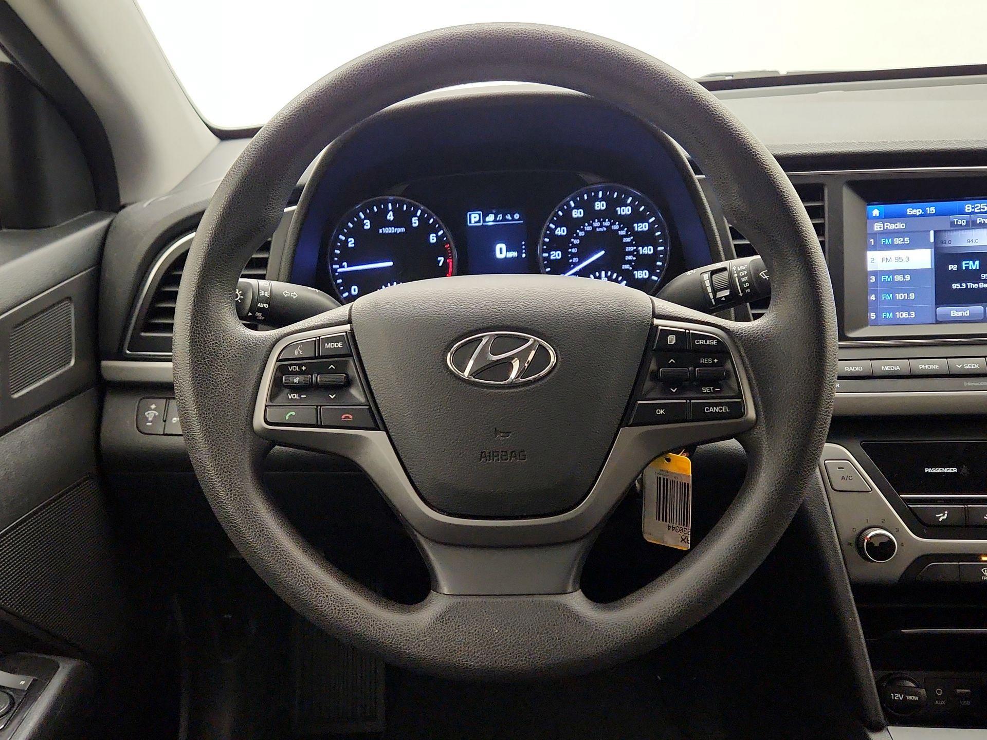 Thumbnail: 2018 Hyundai Elantra - 10