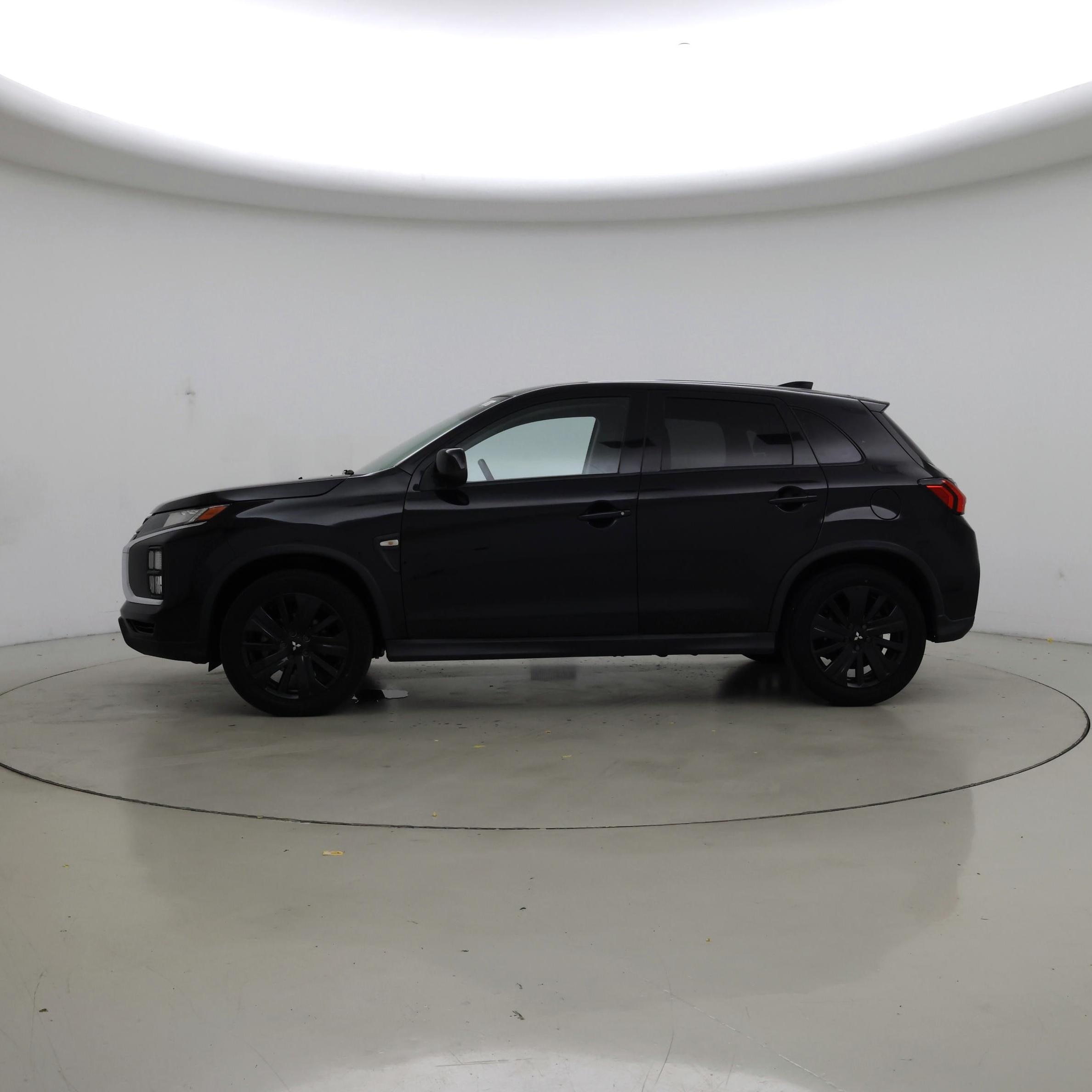 Thumbnail: 2021 Mitsubishi Outlander Sport - 3
