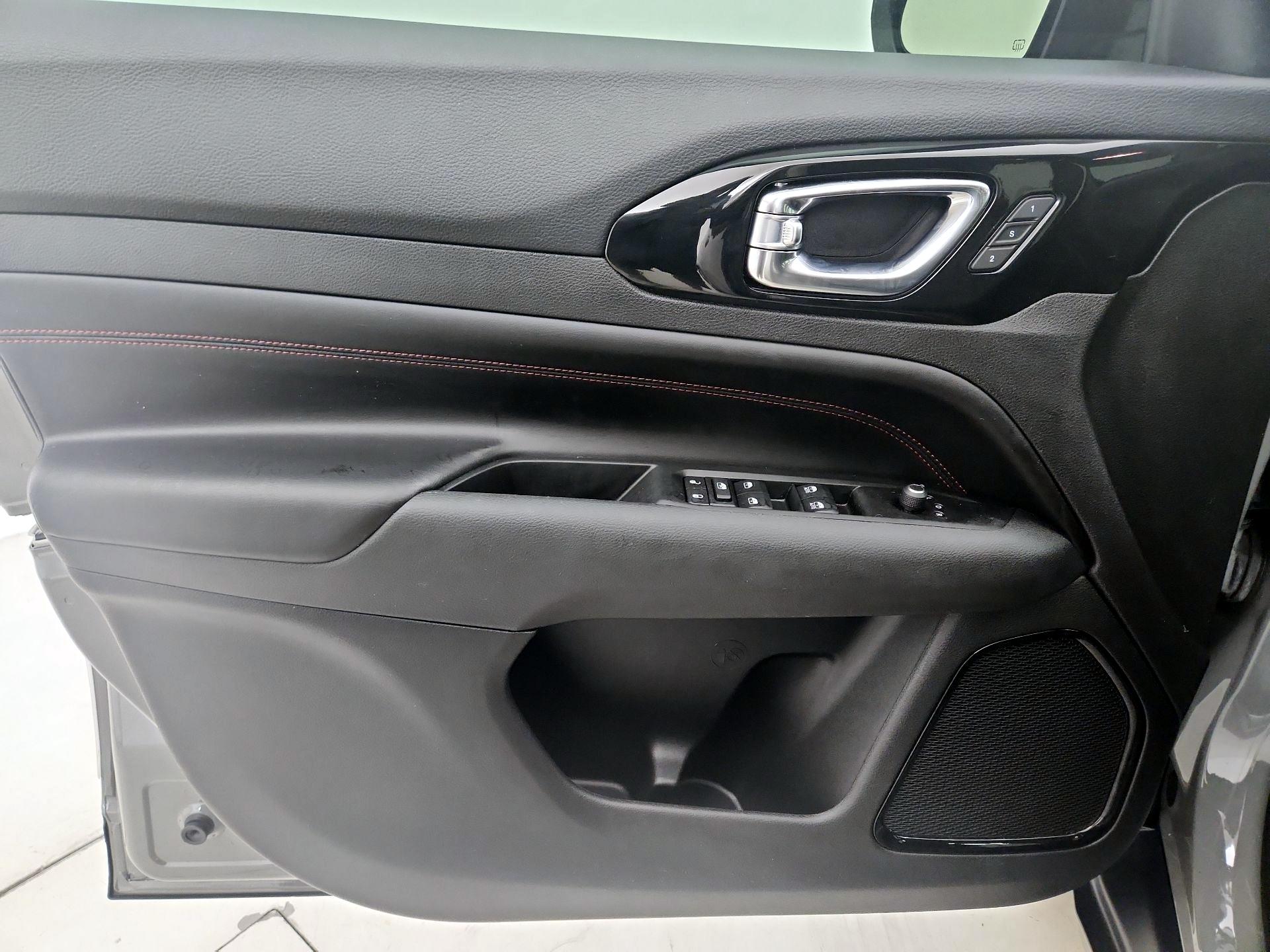 Thumbnail: 2022 Jeep Compass - 12