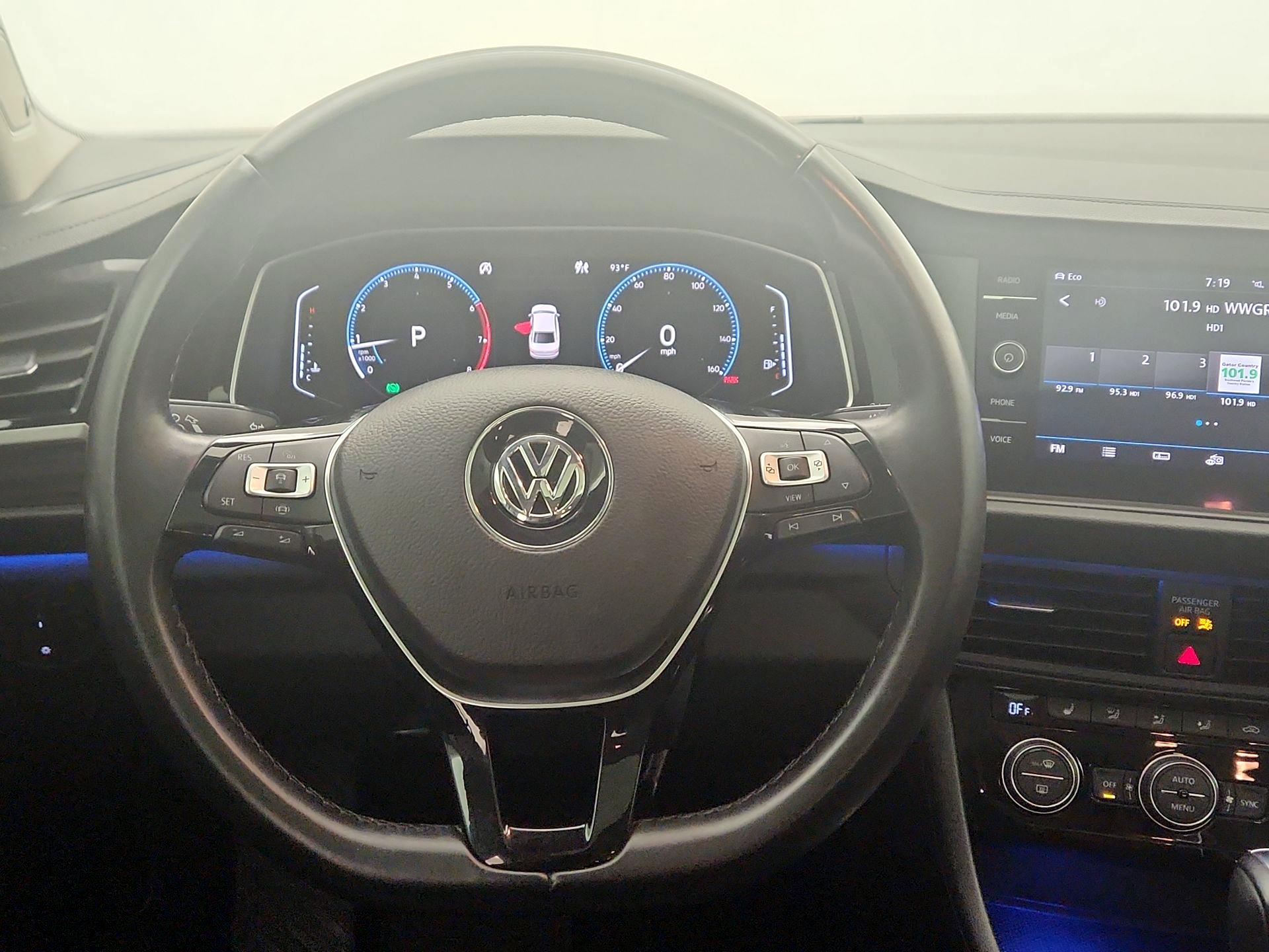 Thumbnail: 2019 Volkswagen Jetta - 10
