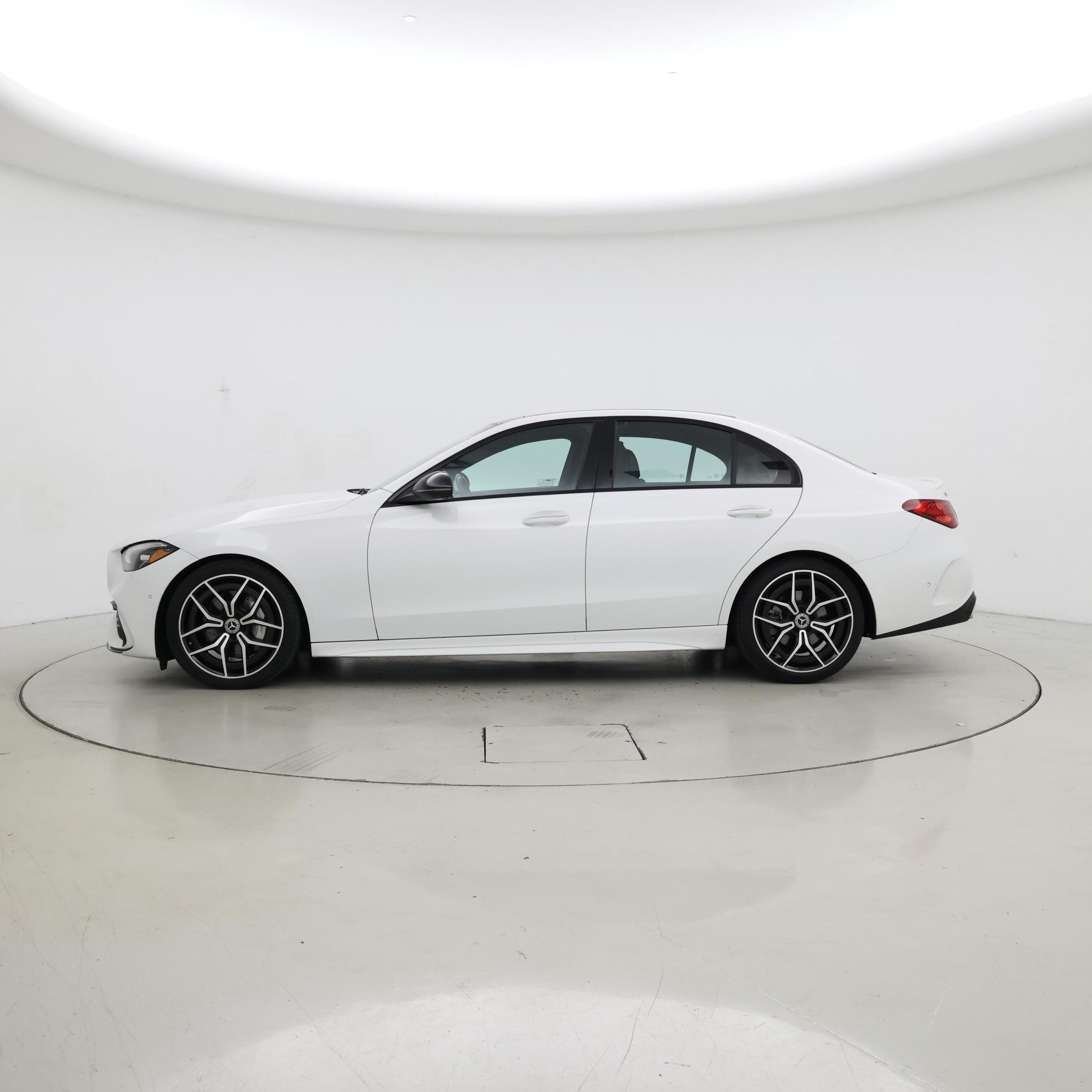 Thumbnail: 2022 Mercedes-Benz C-Class - 3