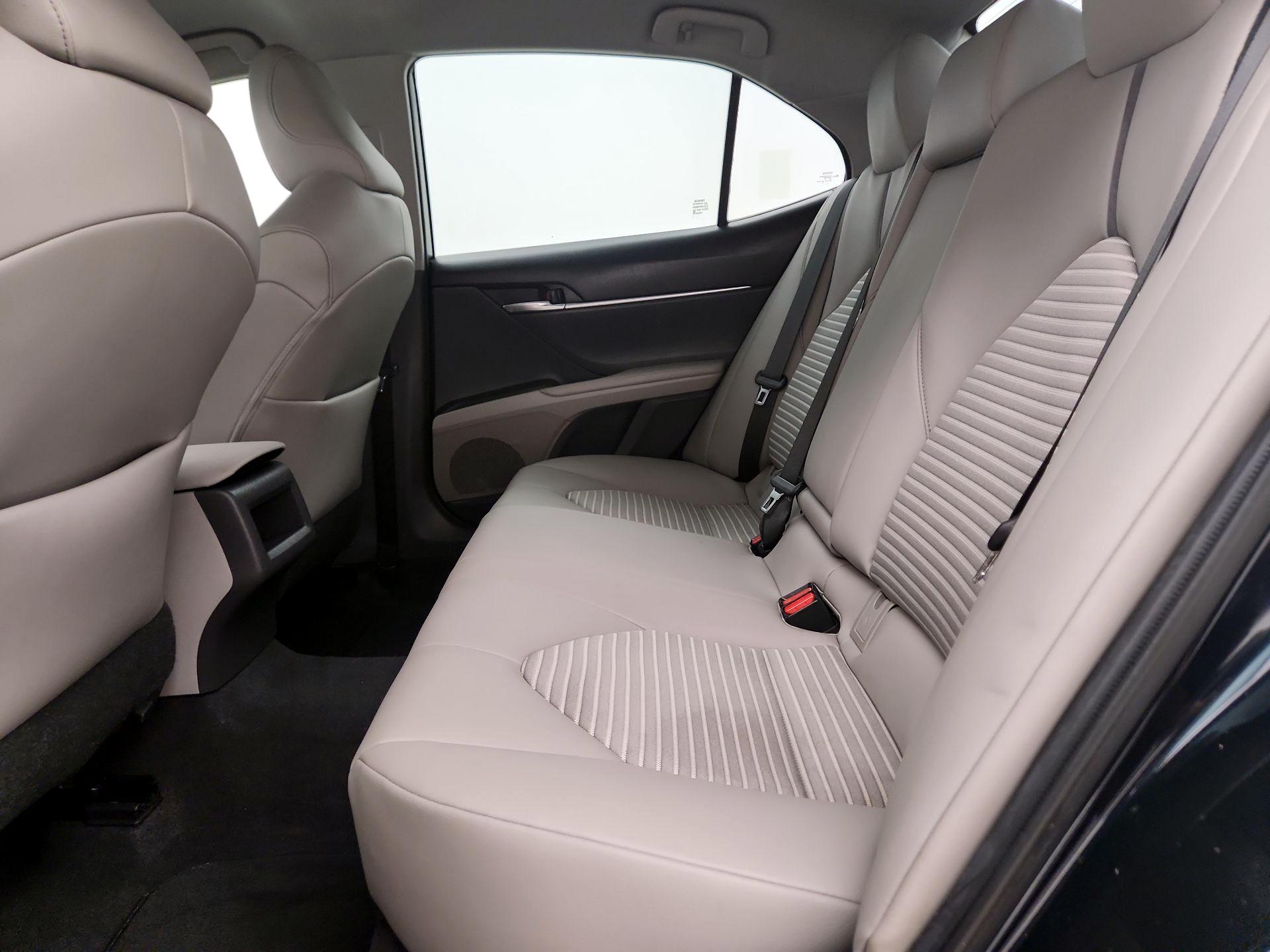 Thumbnail: 2021 Toyota Camry - 18