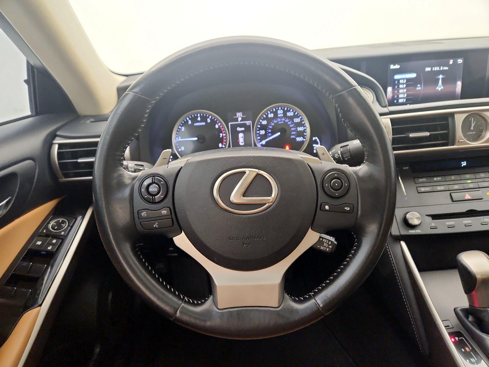 Thumbnail: 2016 Lexus IS - 10