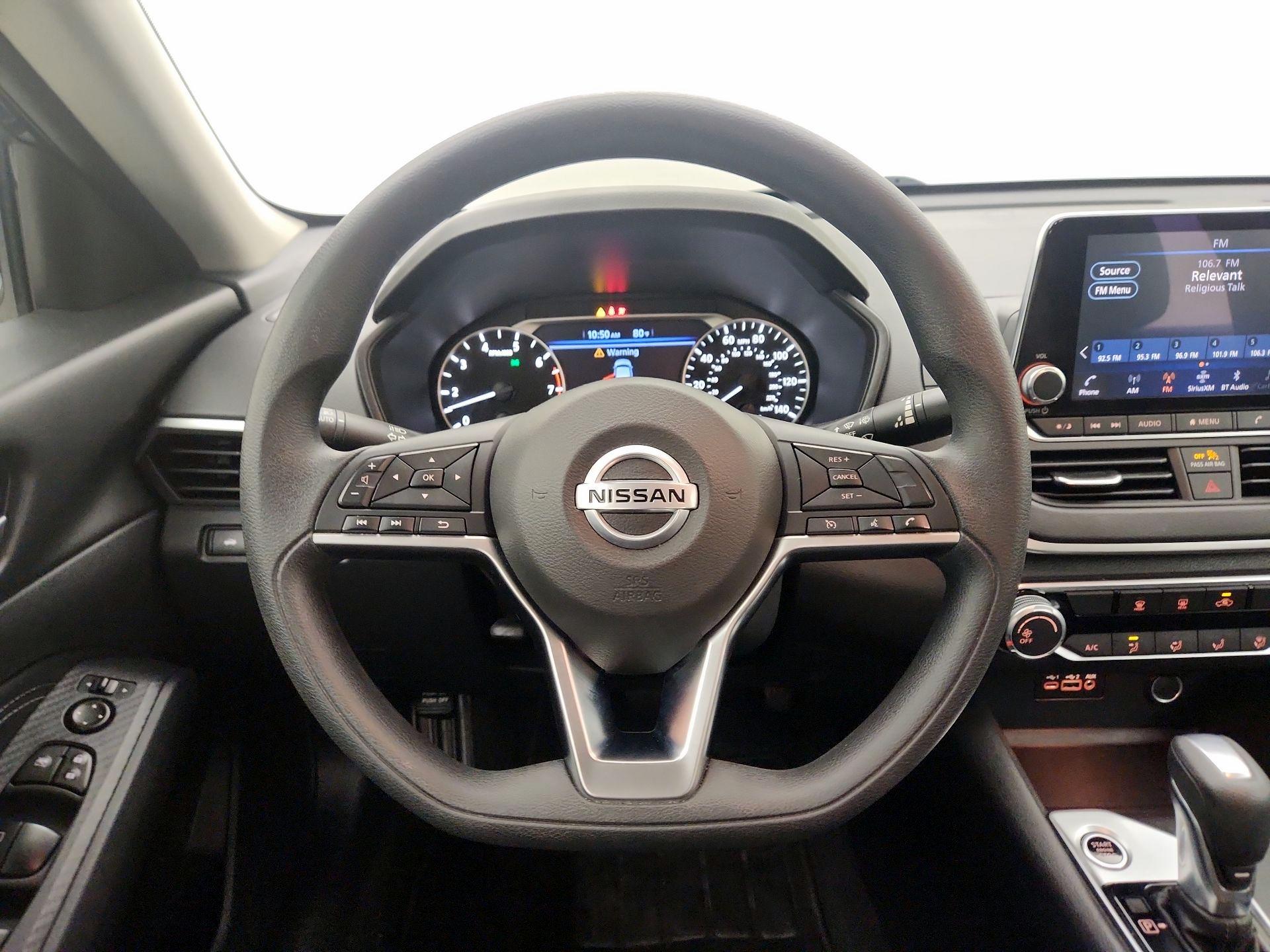 Thumbnail: 2020 Nissan Altima - 10