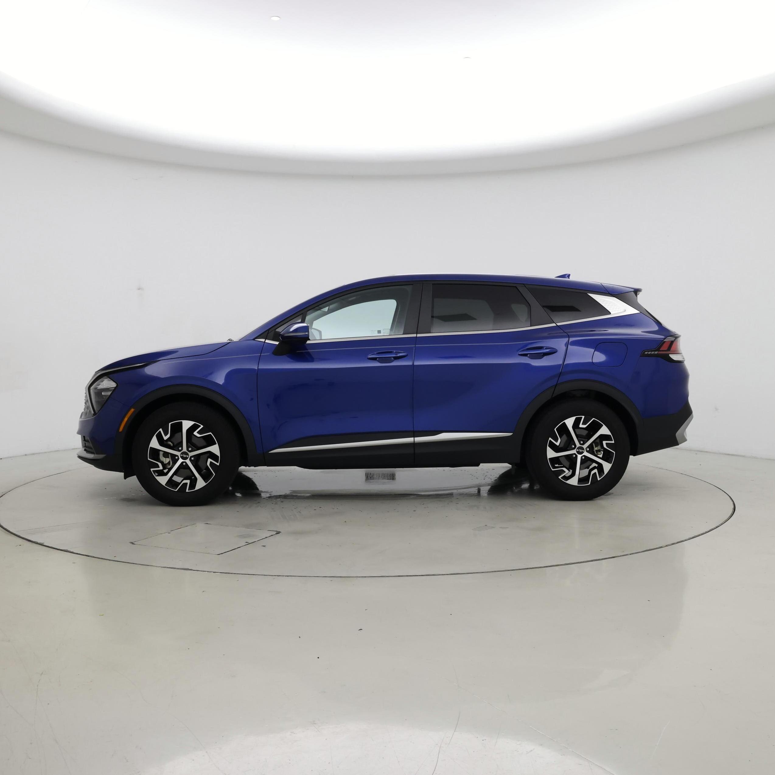 Thumbnail: 2023 Kia Sportage - 3