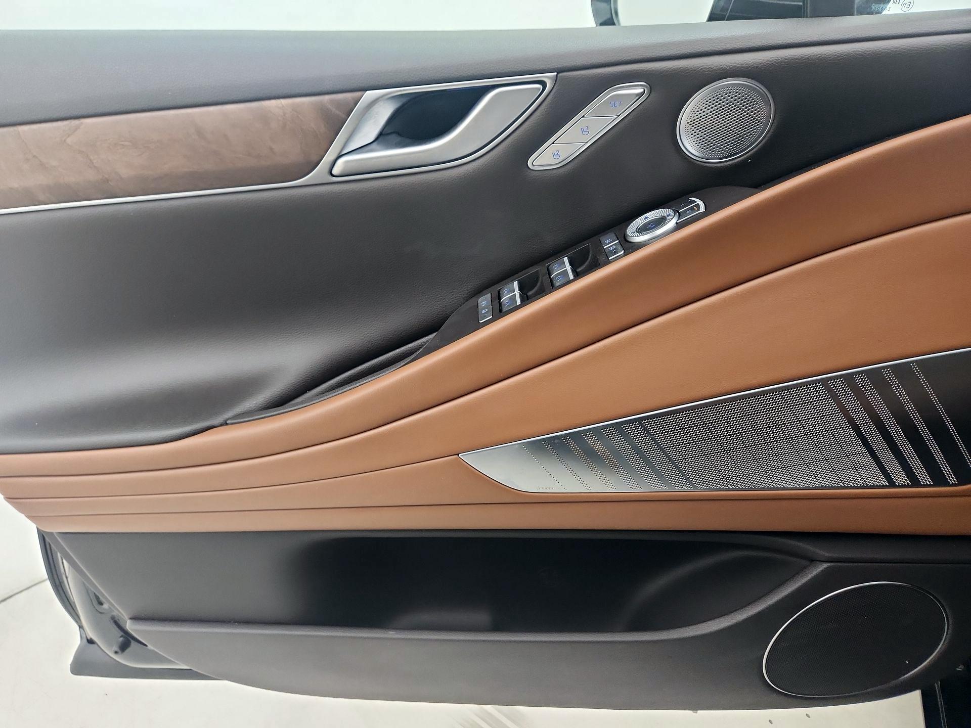Thumbnail: 2021 Genesis G80 - 12