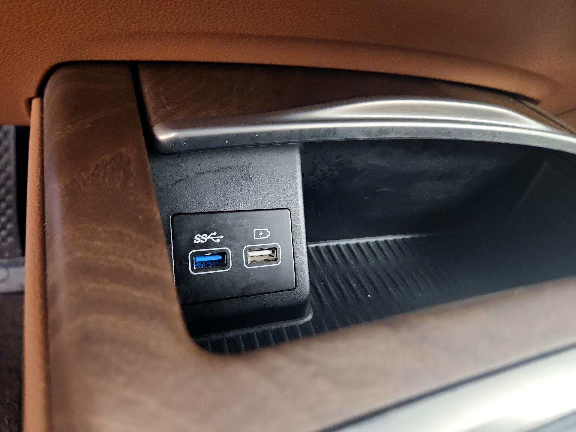 Thumbnail: 2021 Genesis G80 - 19