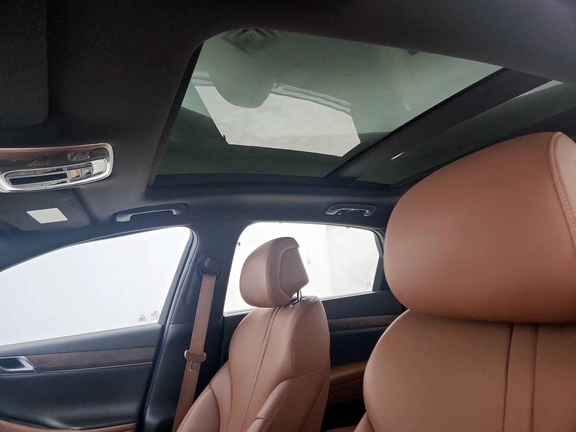 Thumbnail: 2021 Genesis G80 - 20