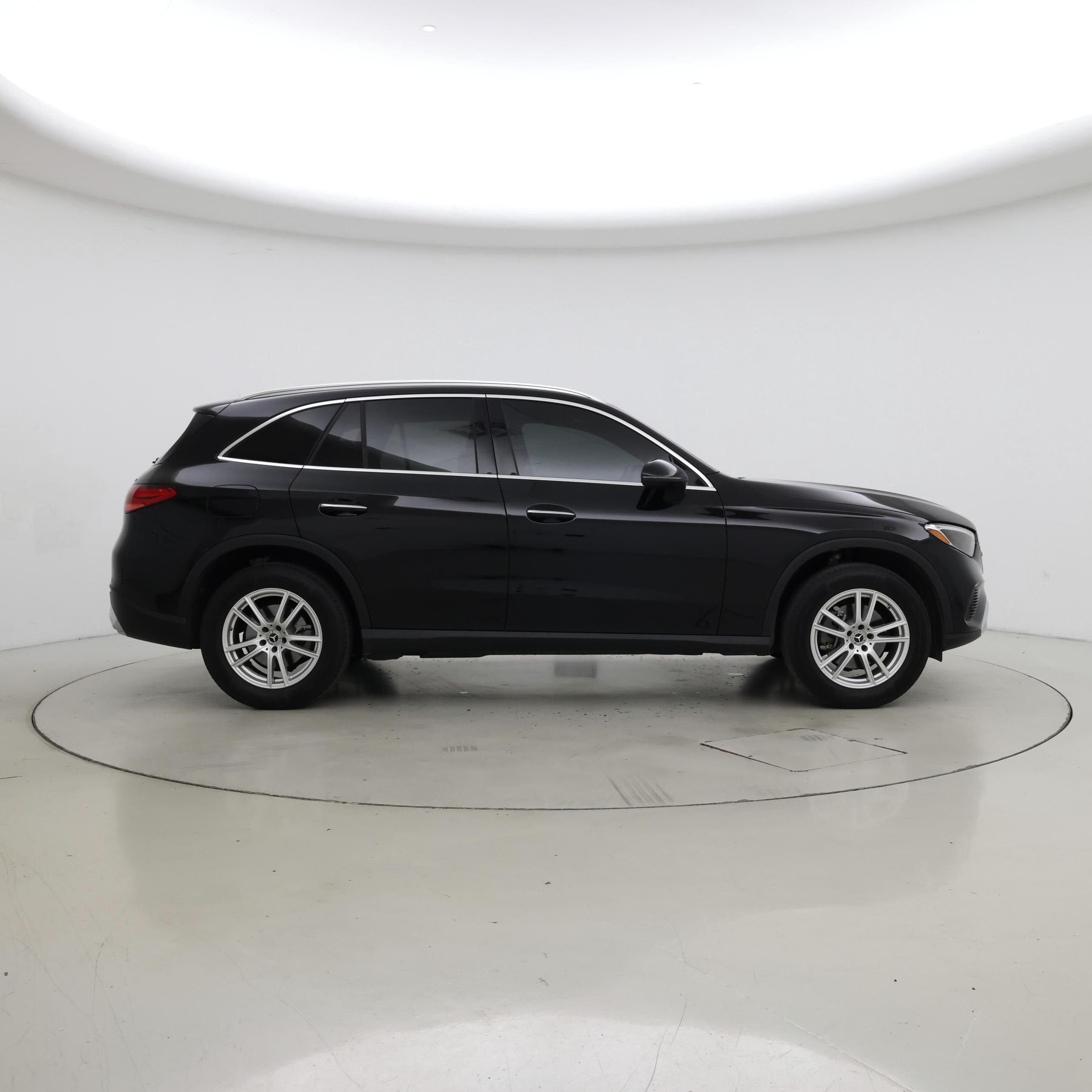 Thumbnail: 2023 Mercedes-Benz GLC - 7