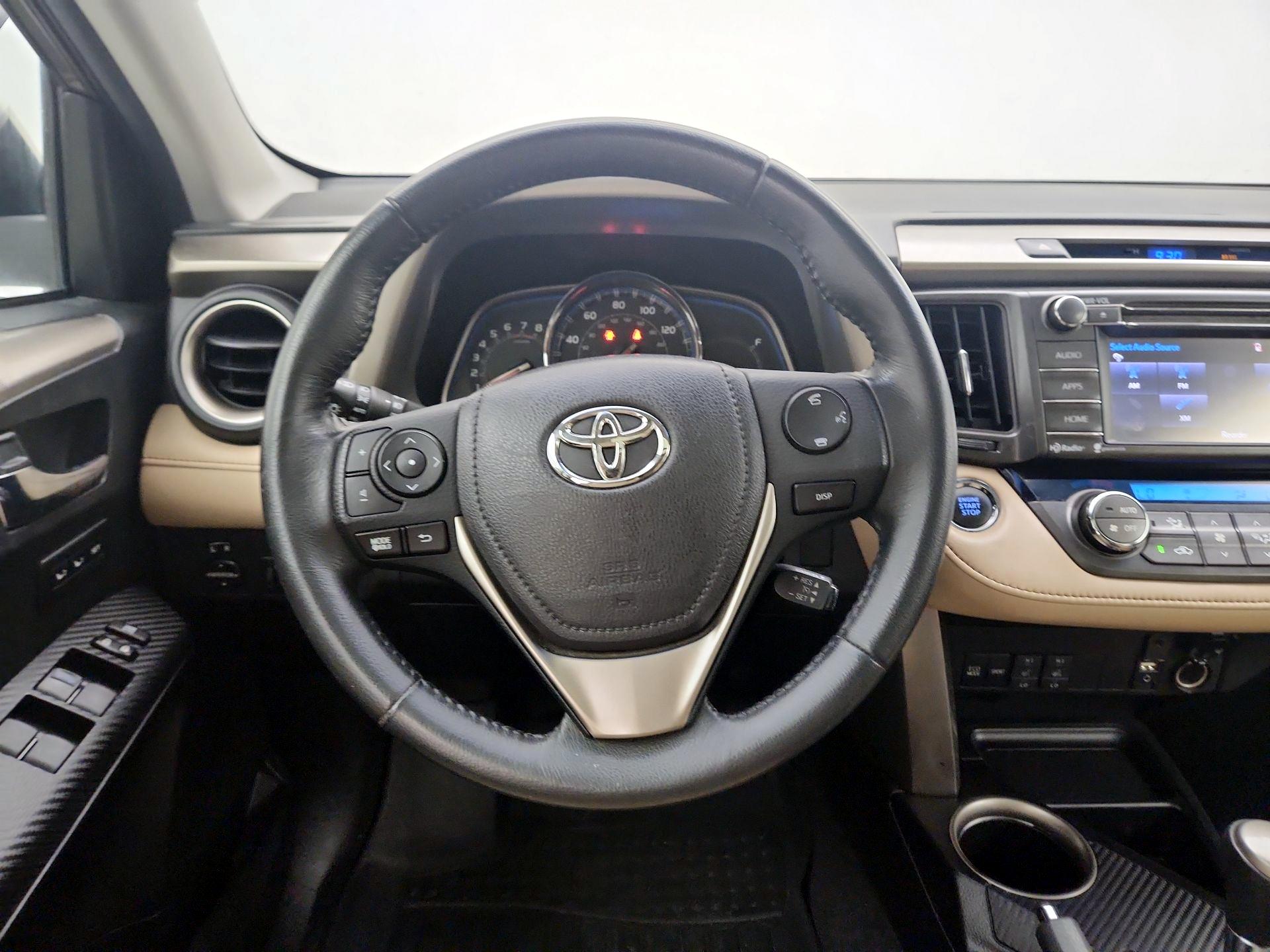 Thumbnail: 2015 Toyota RAV4 - 10