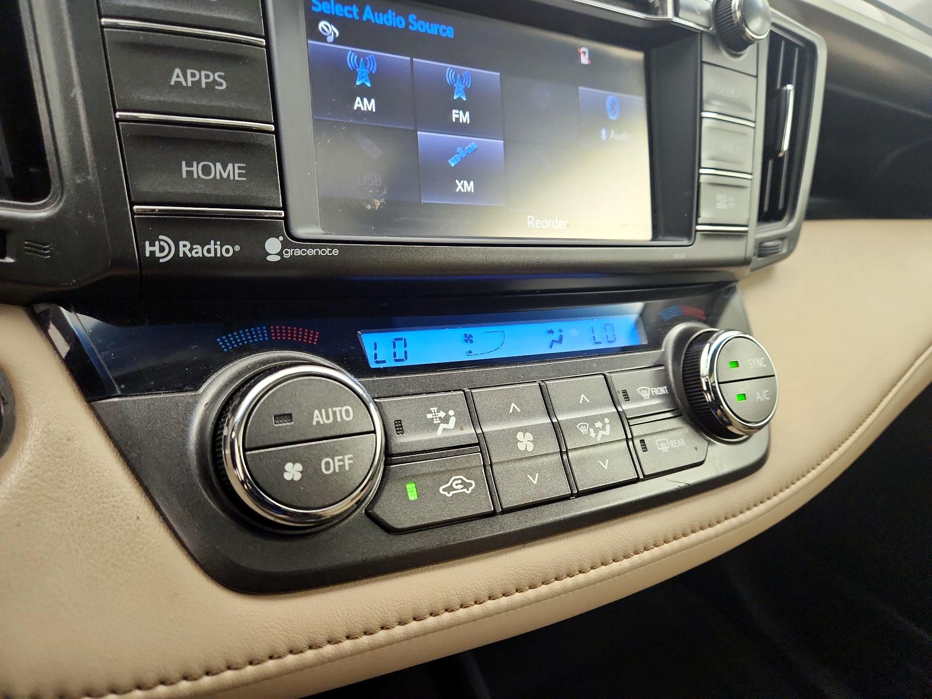 Thumbnail: 2015 Toyota RAV4 - 16