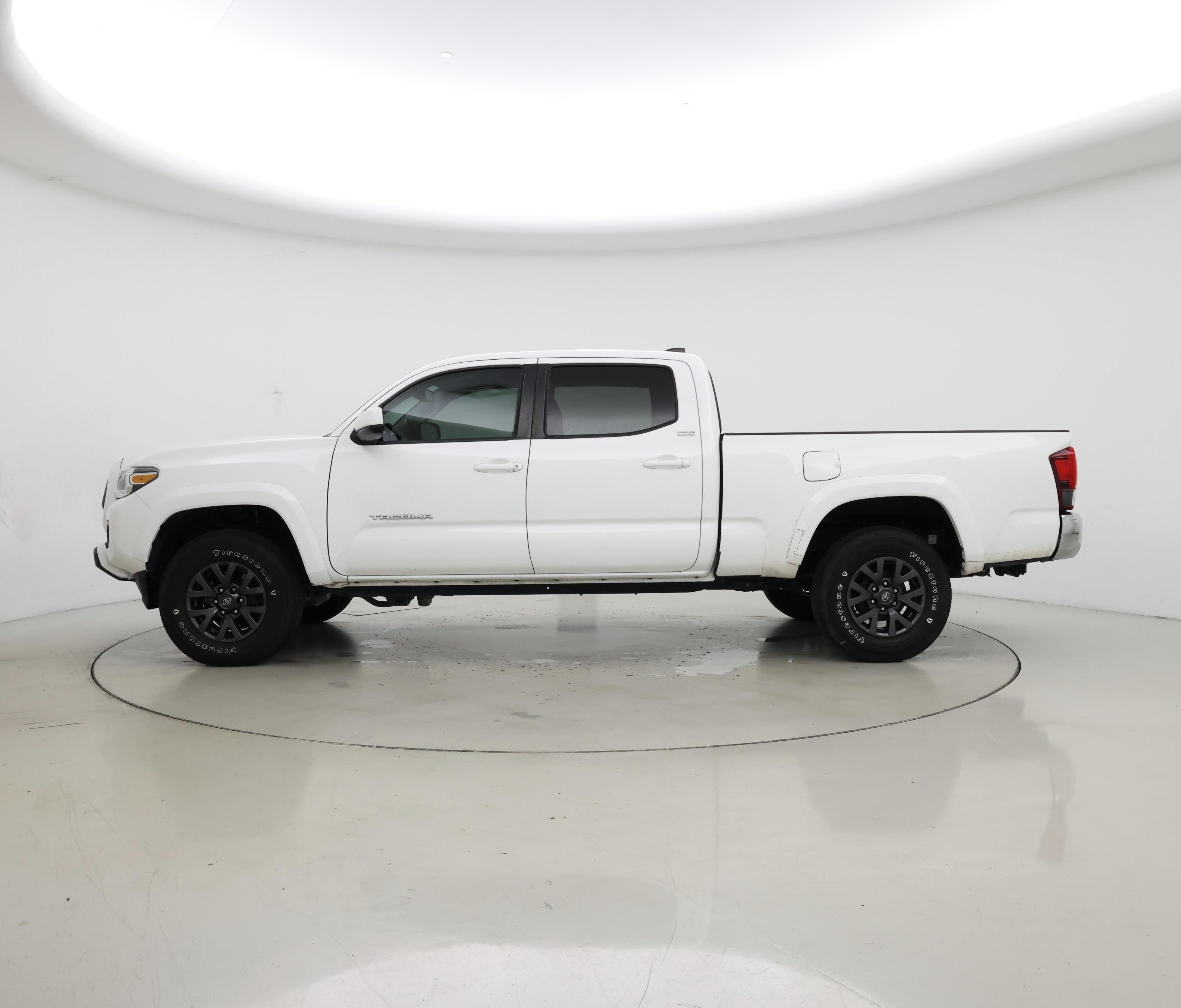 Thumbnail: 2022 Toyota Tacoma - 3