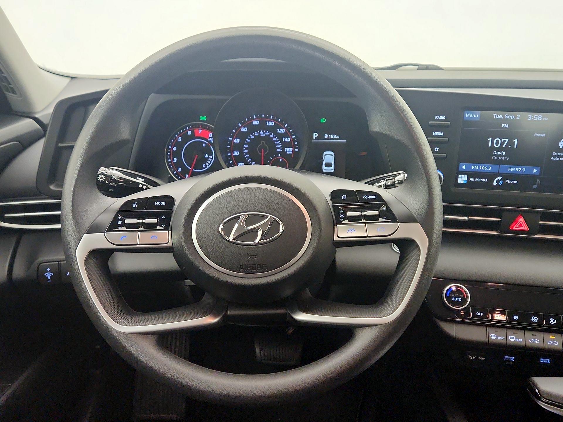 Thumbnail: 2023 Hyundai Elantra - 10