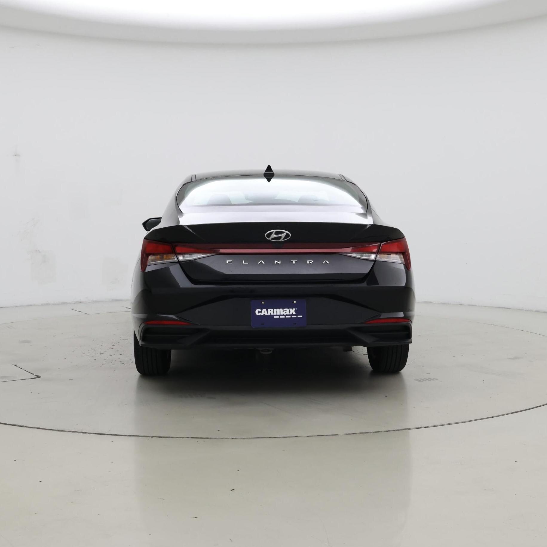 Thumbnail: 2023 Hyundai Elantra - 6