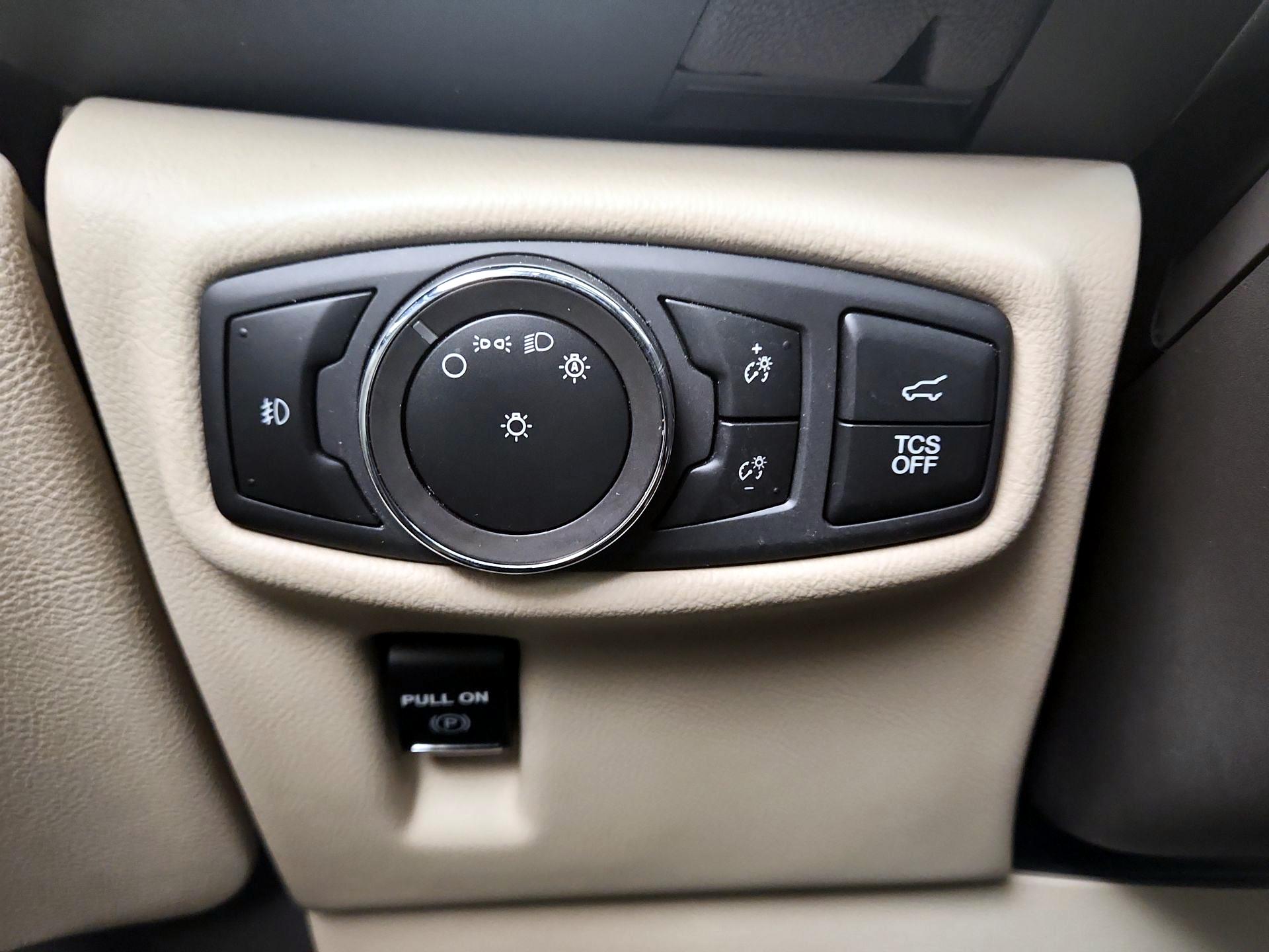 Thumbnail: 2020 Lincoln Nautilus - 13