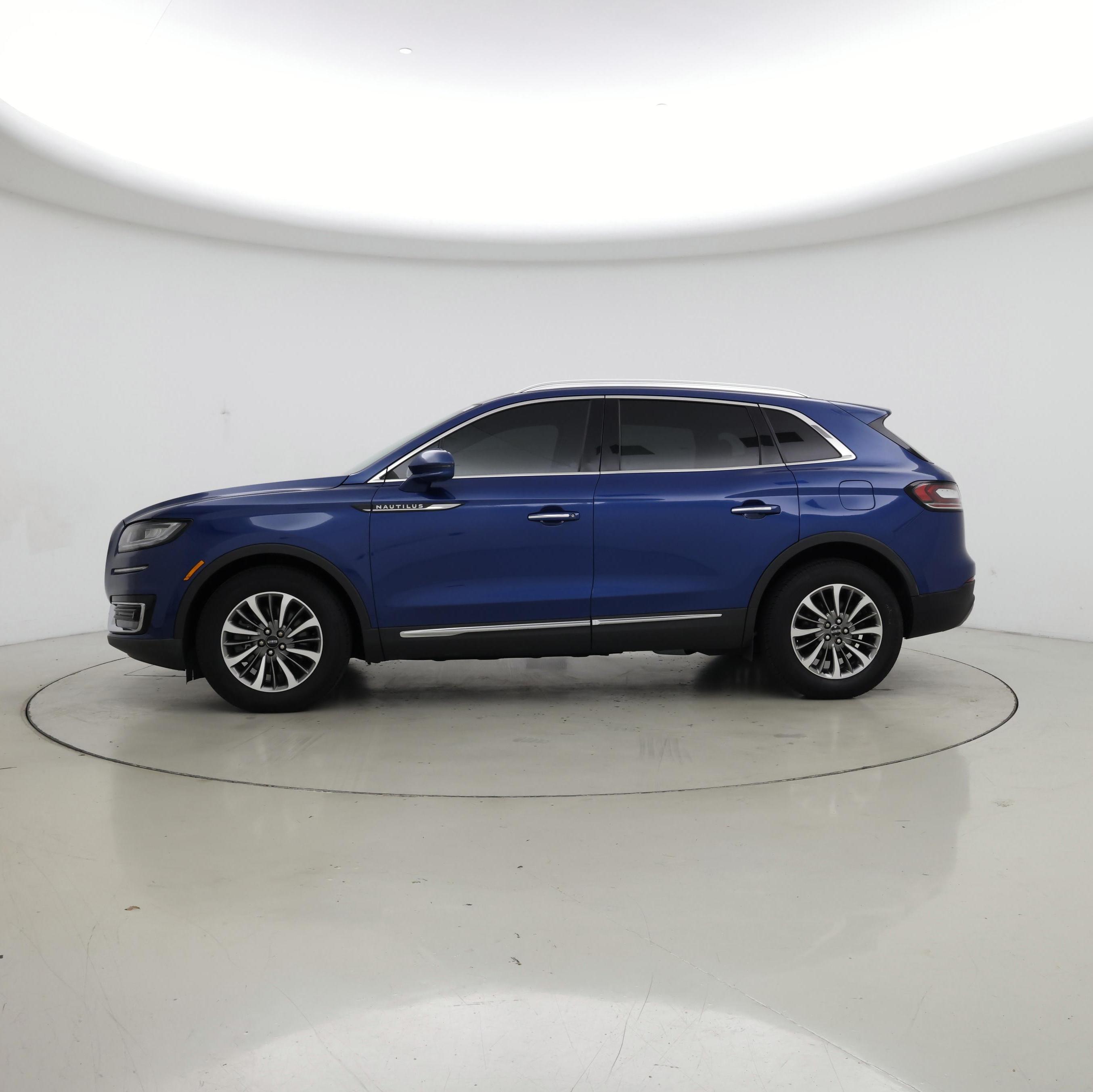 Thumbnail: 2020 Lincoln Nautilus - 3