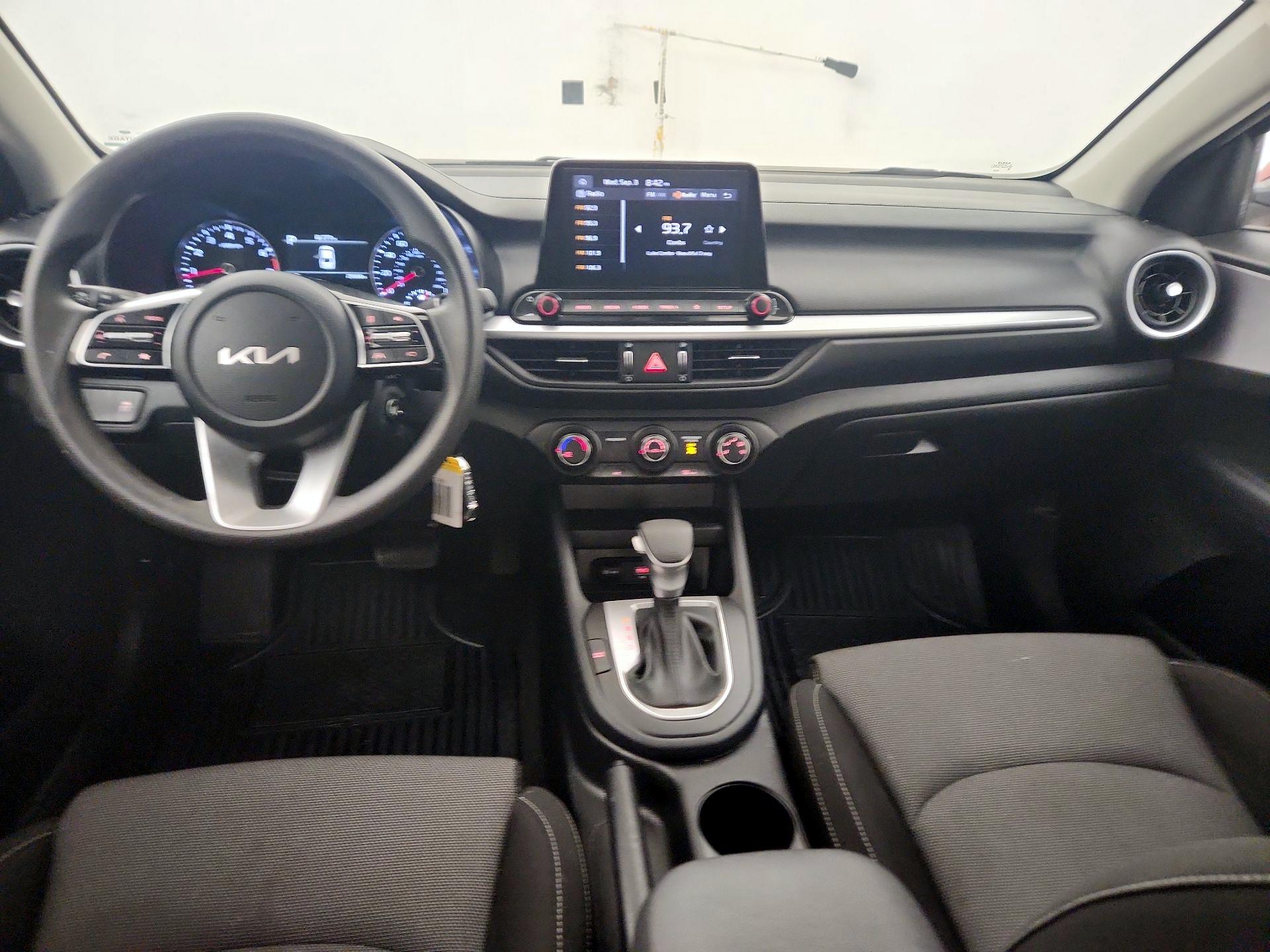 Thumbnail: 2024 Kia Forte - 9