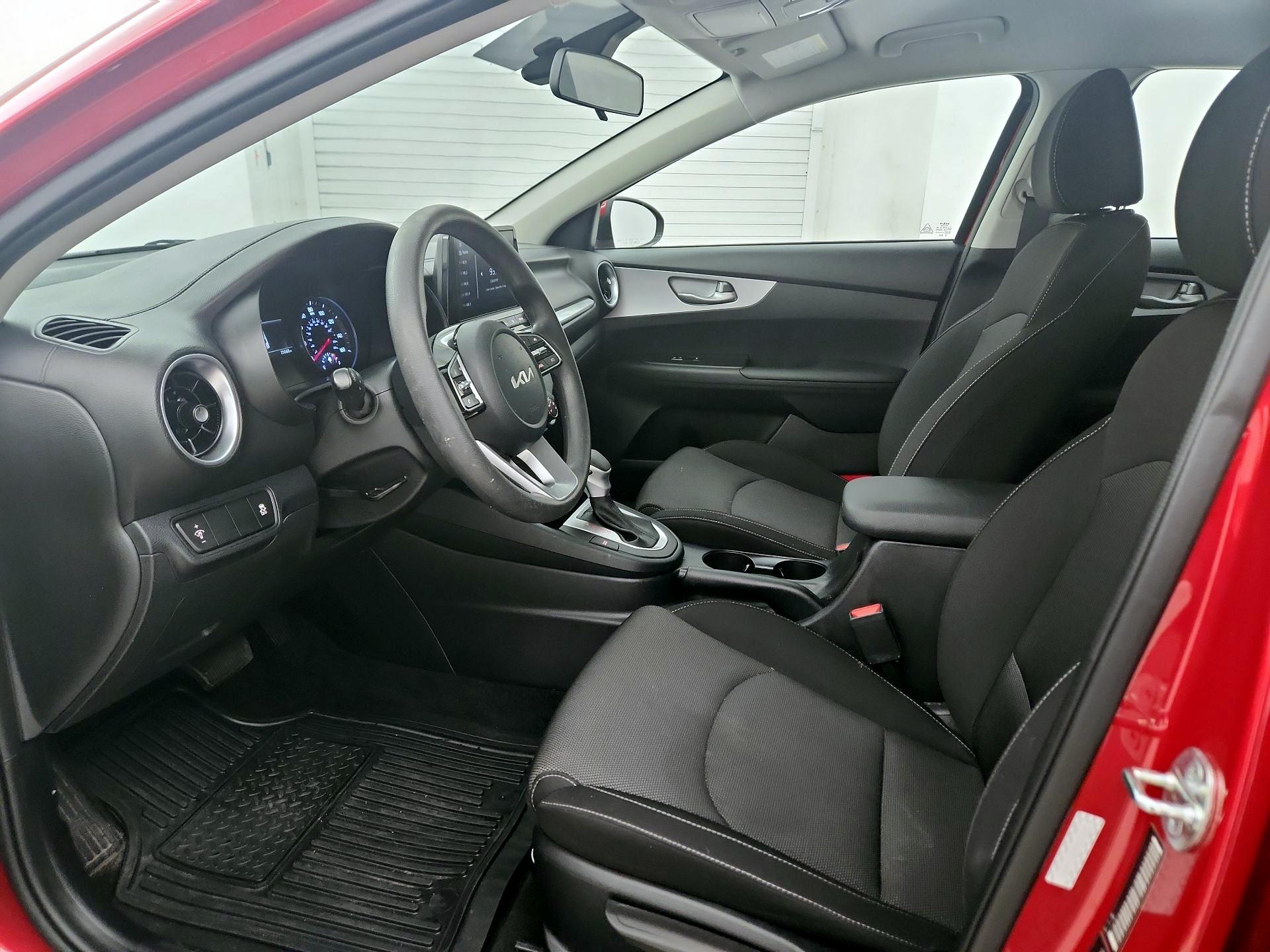 Thumbnail: 2024 Kia Forte - 11