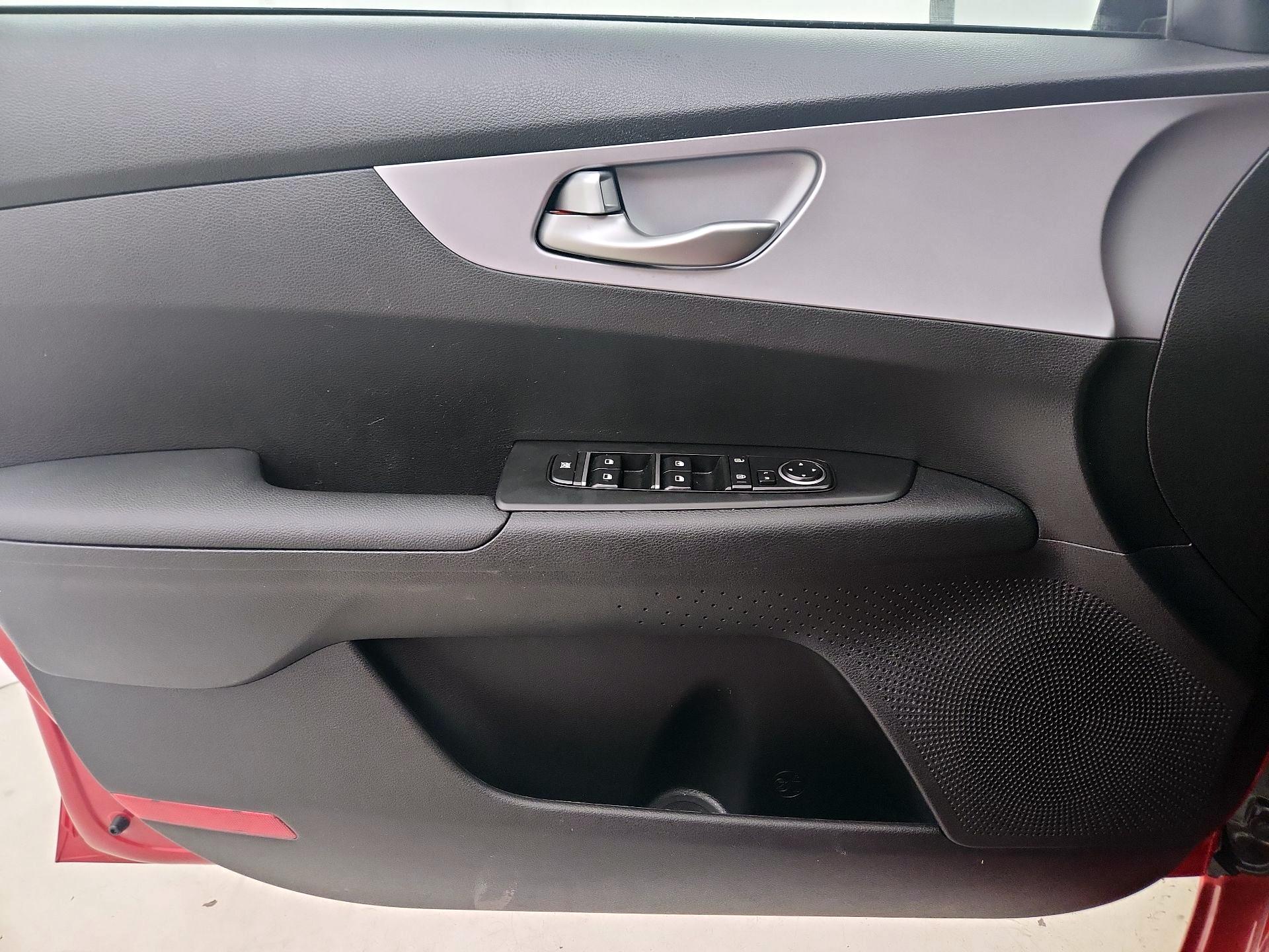 Thumbnail: 2024 Kia Forte - 12