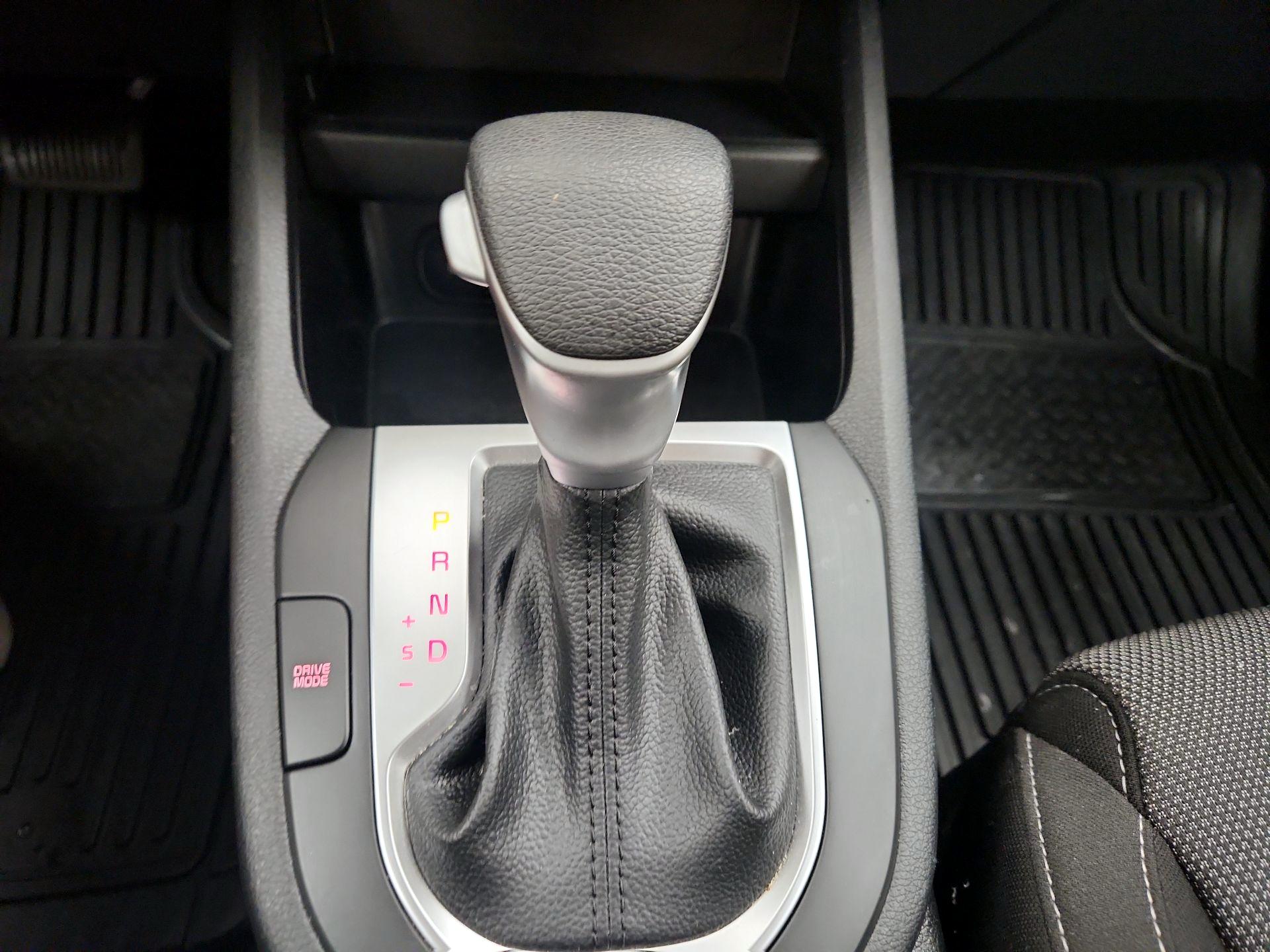 Thumbnail: 2024 Kia Forte - 17