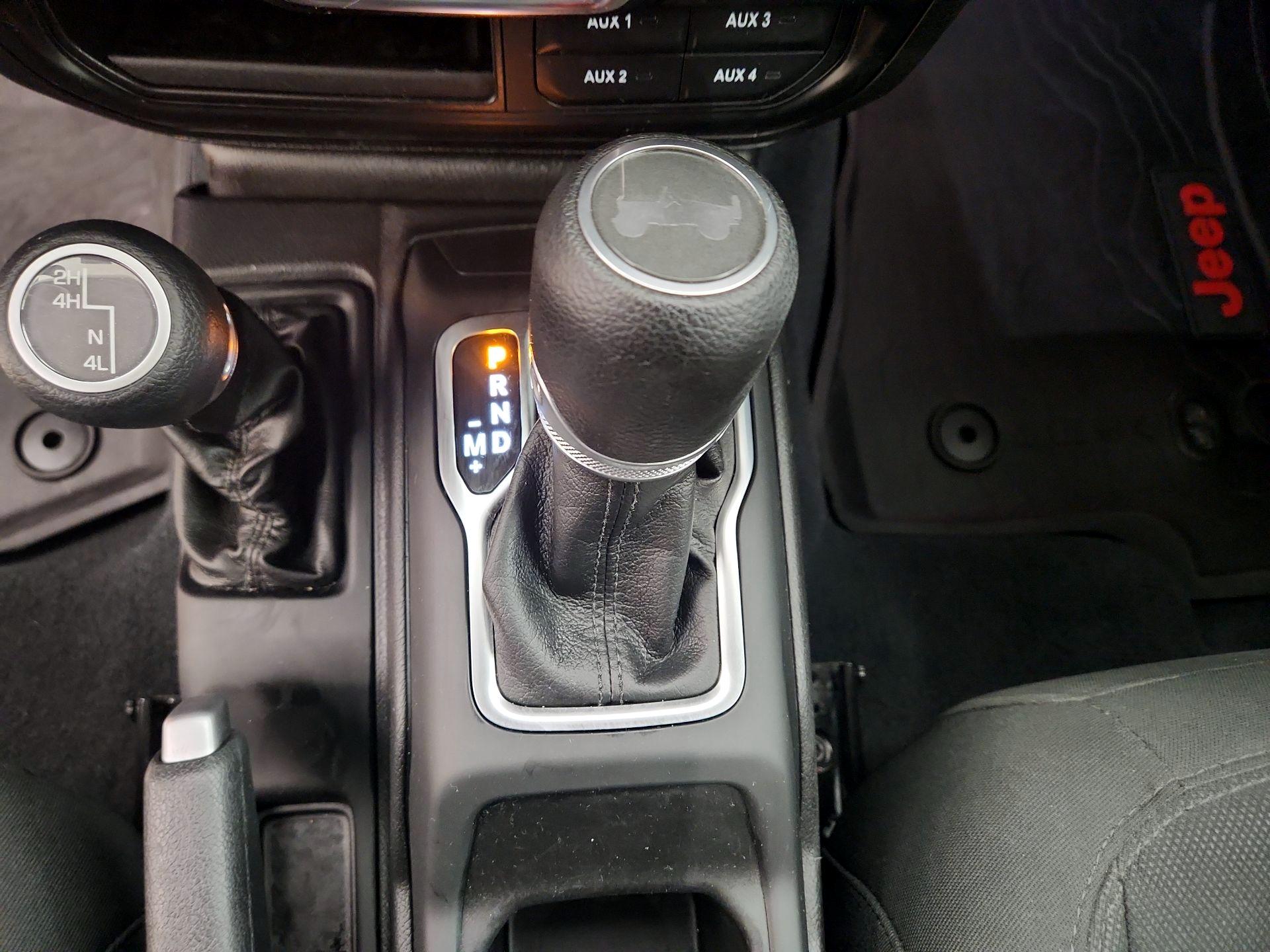 Thumbnail: 2022 Jeep Wrangler - 17