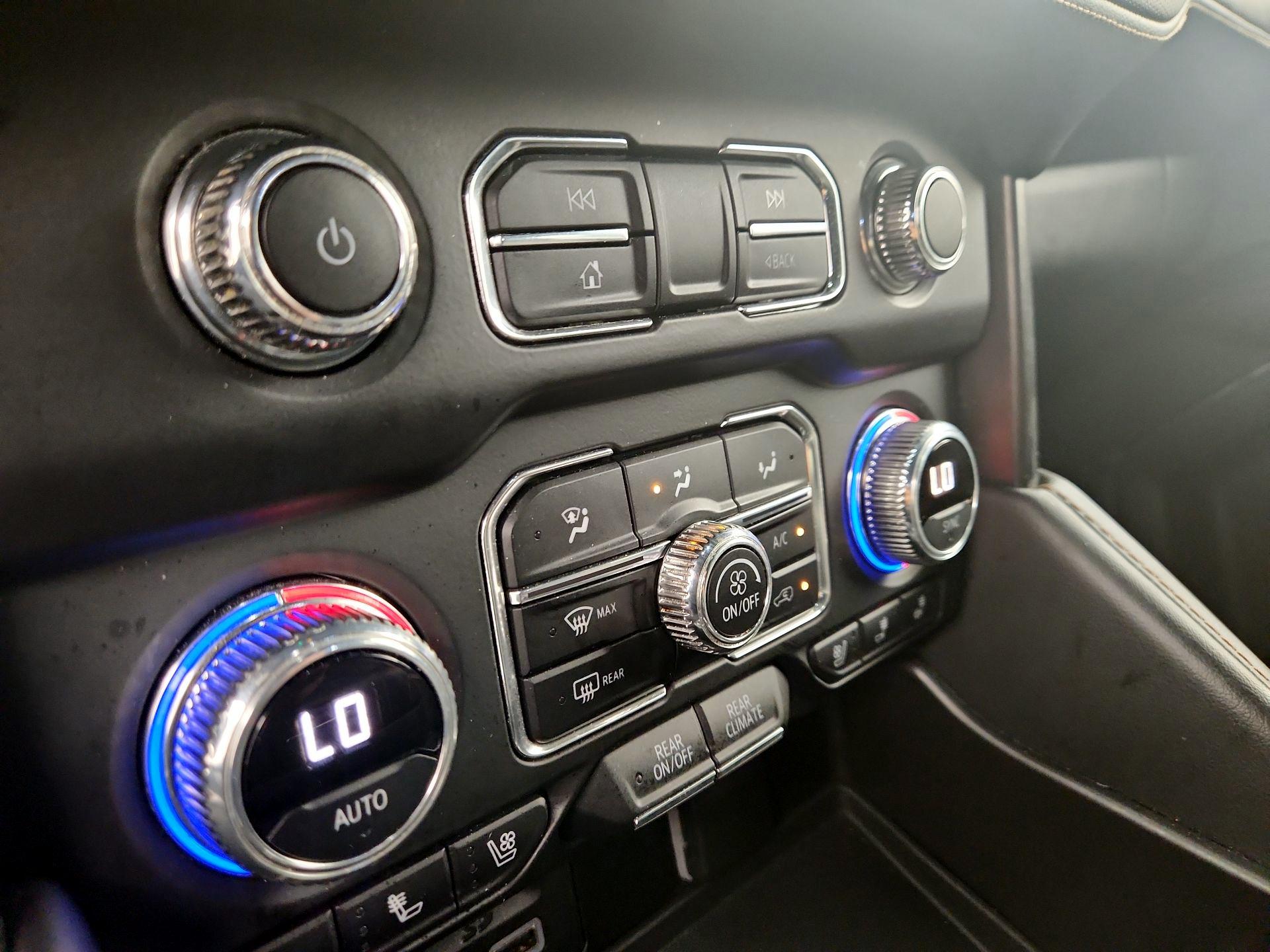 Thumbnail: 2021 GMC Yukon - 16