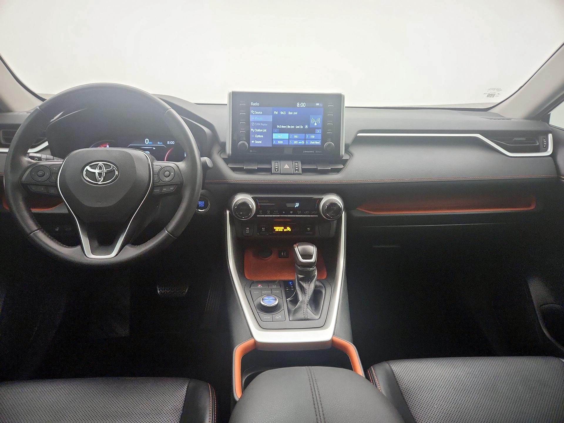 Thumbnail: 2019 Toyota RAV4 - 9