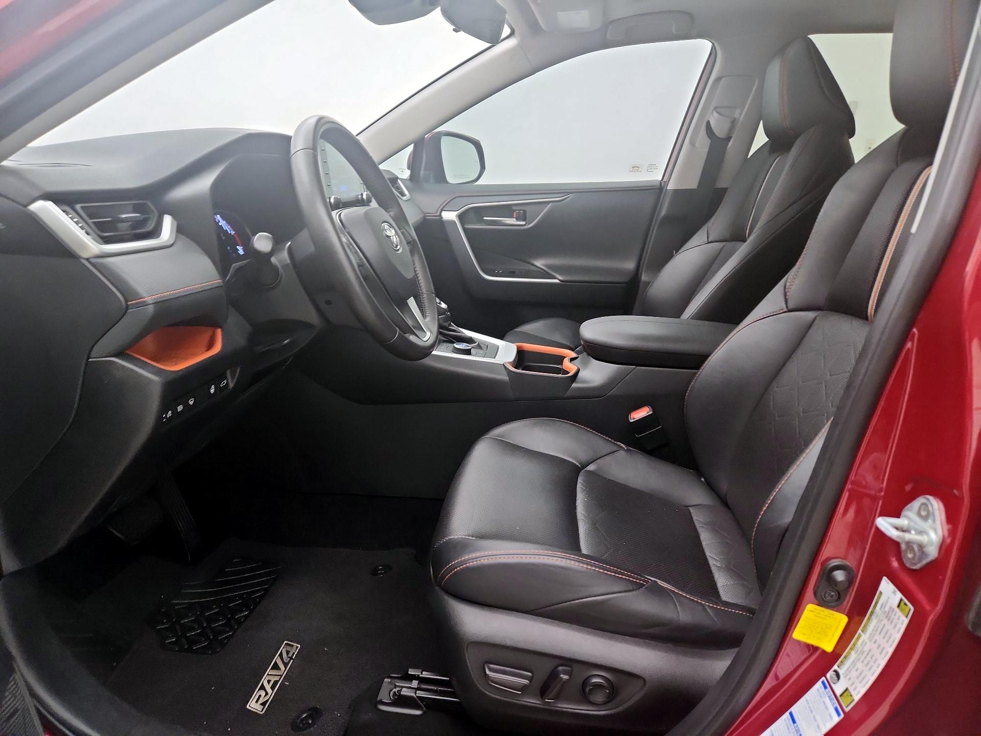 Thumbnail: 2019 Toyota RAV4 - 11