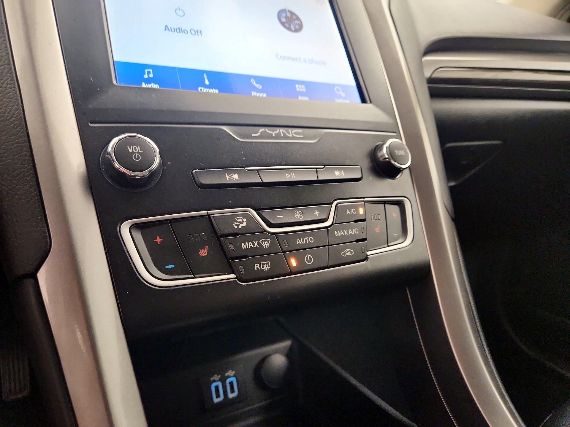 Thumbnail: 2019 Ford Fusion - 16