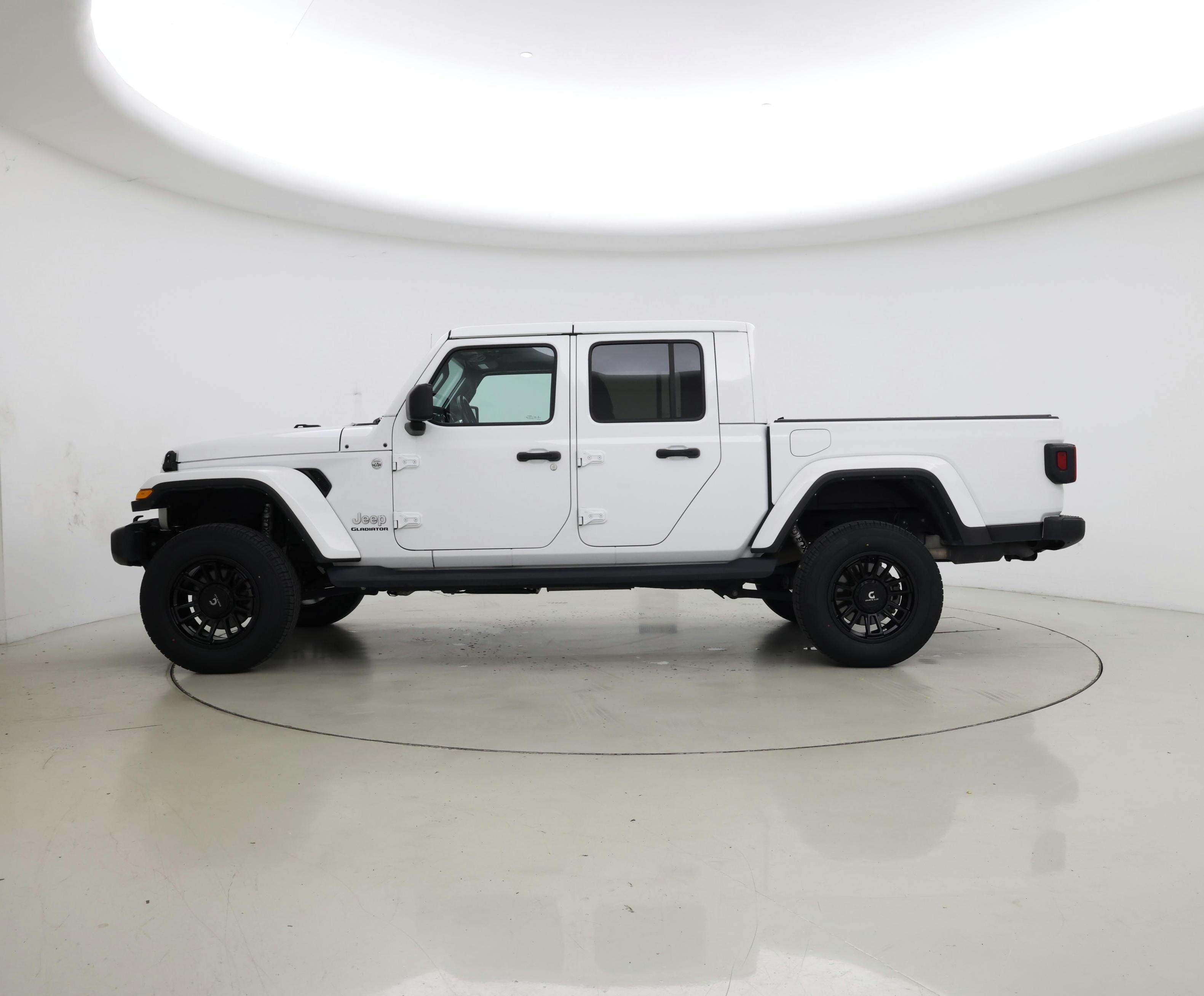 Thumbnail: 2021 Jeep Gladiator - 3