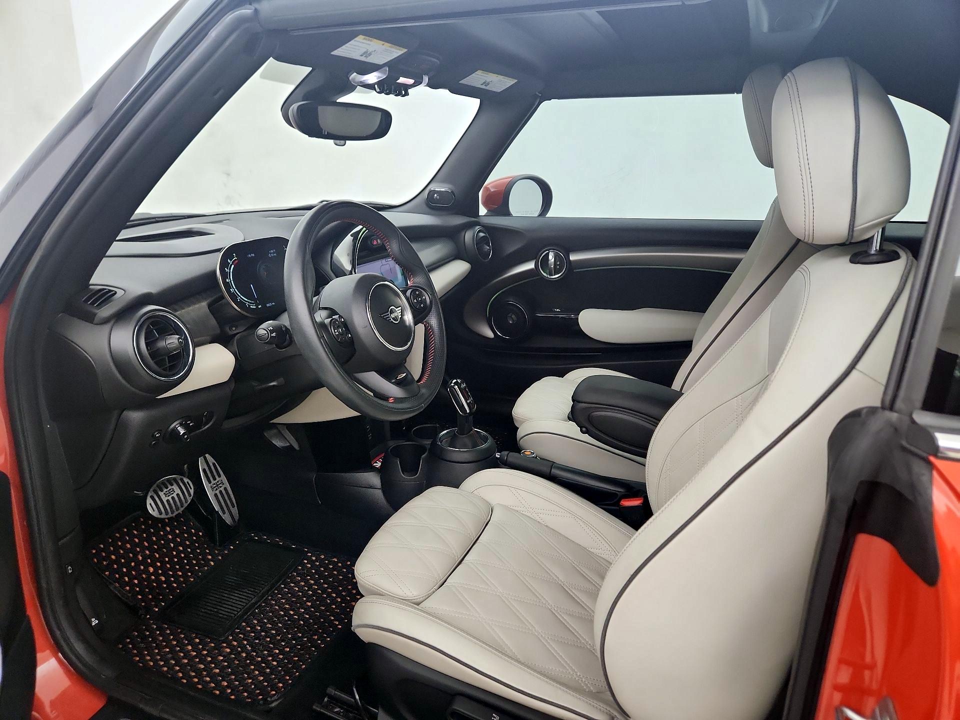 Thumbnail: 2021 MINI Cooper - 11