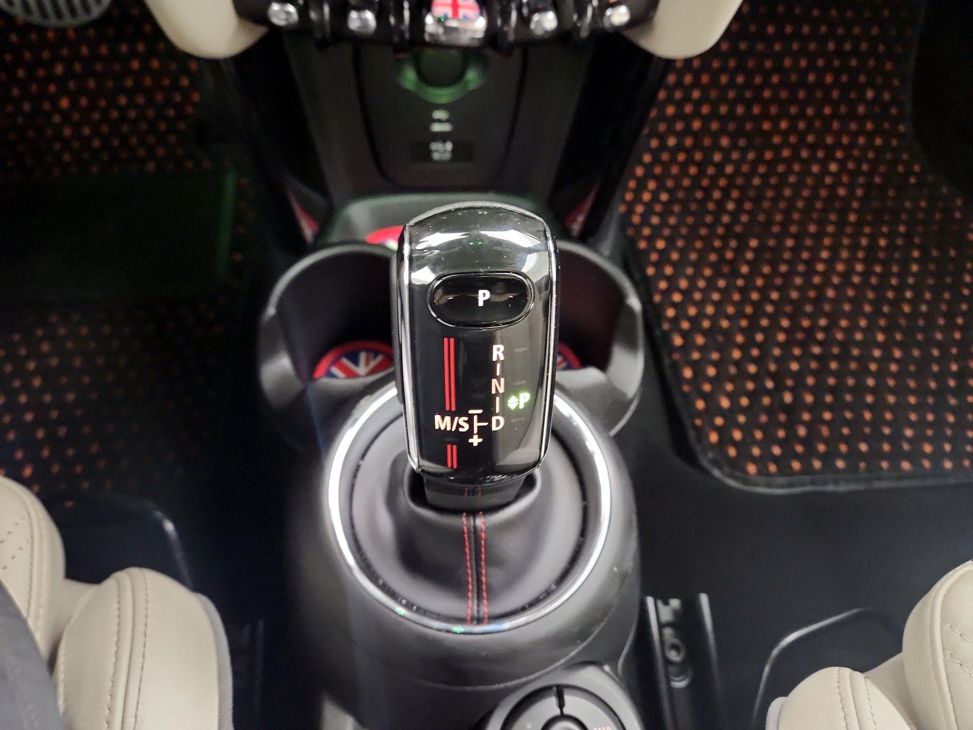 Thumbnail: 2021 MINI Cooper - 18