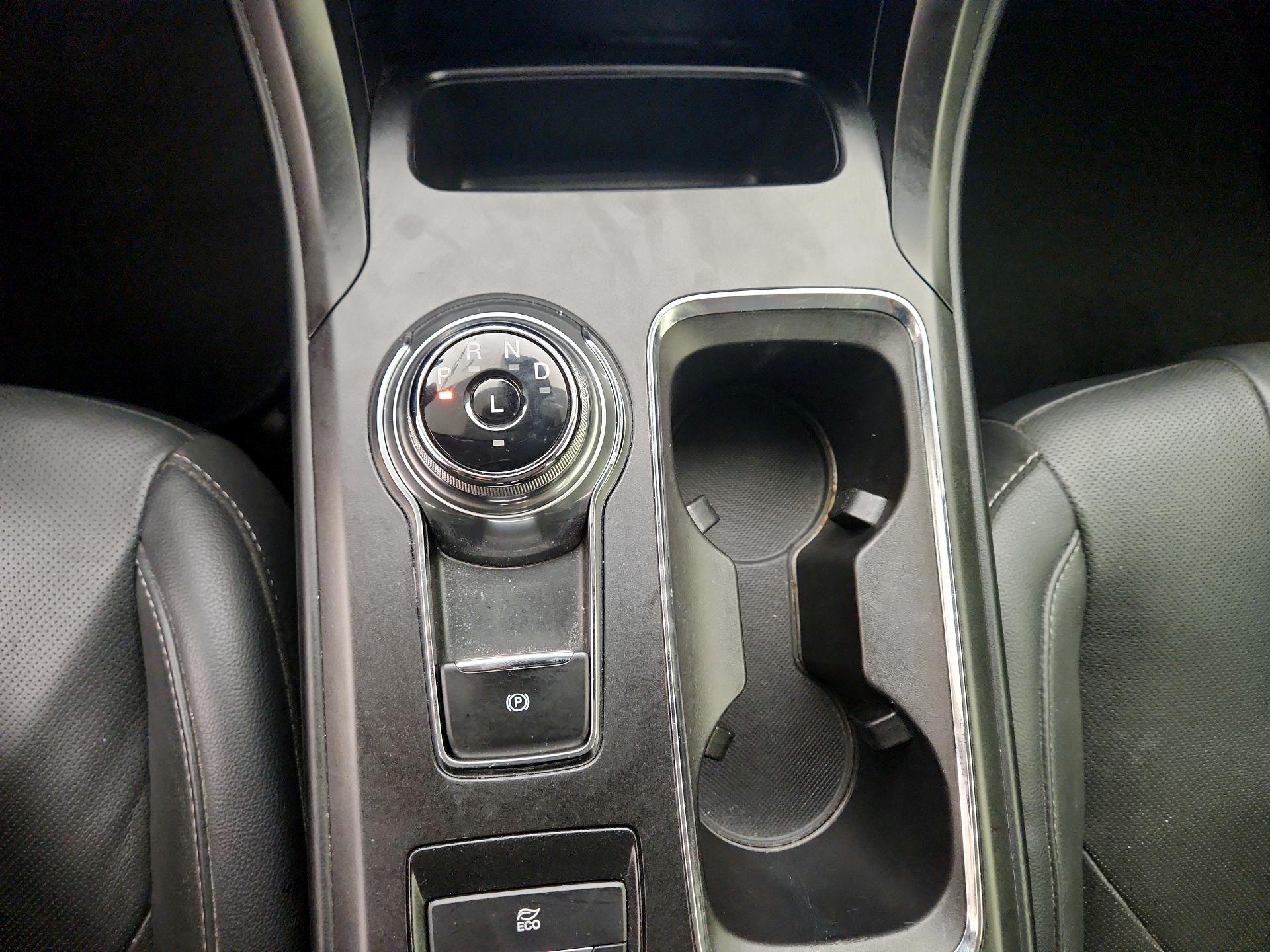 Thumbnail: 2019 Ford Fusion - 18