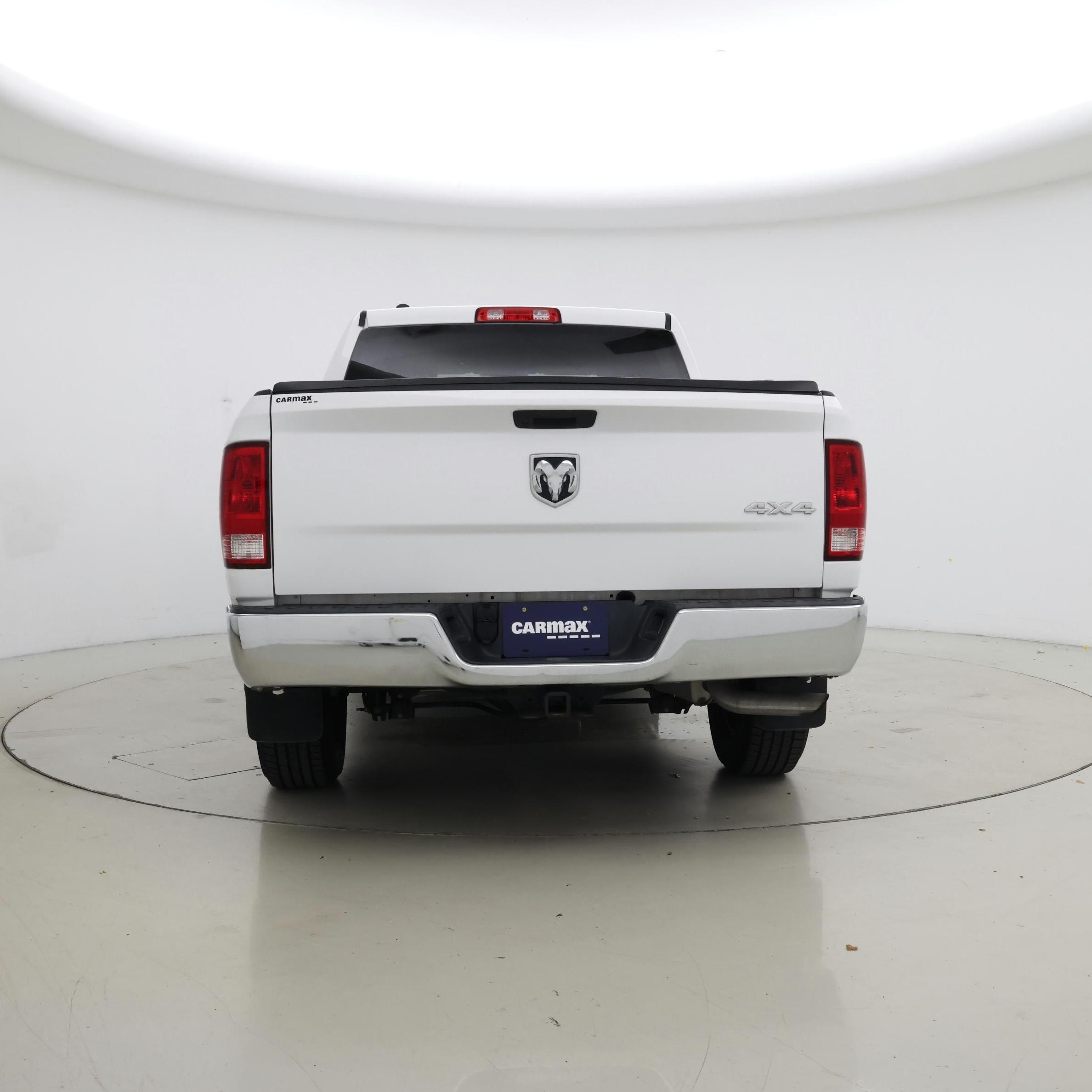 Thumbnail: 2019 RAM 1500 Classic - 6