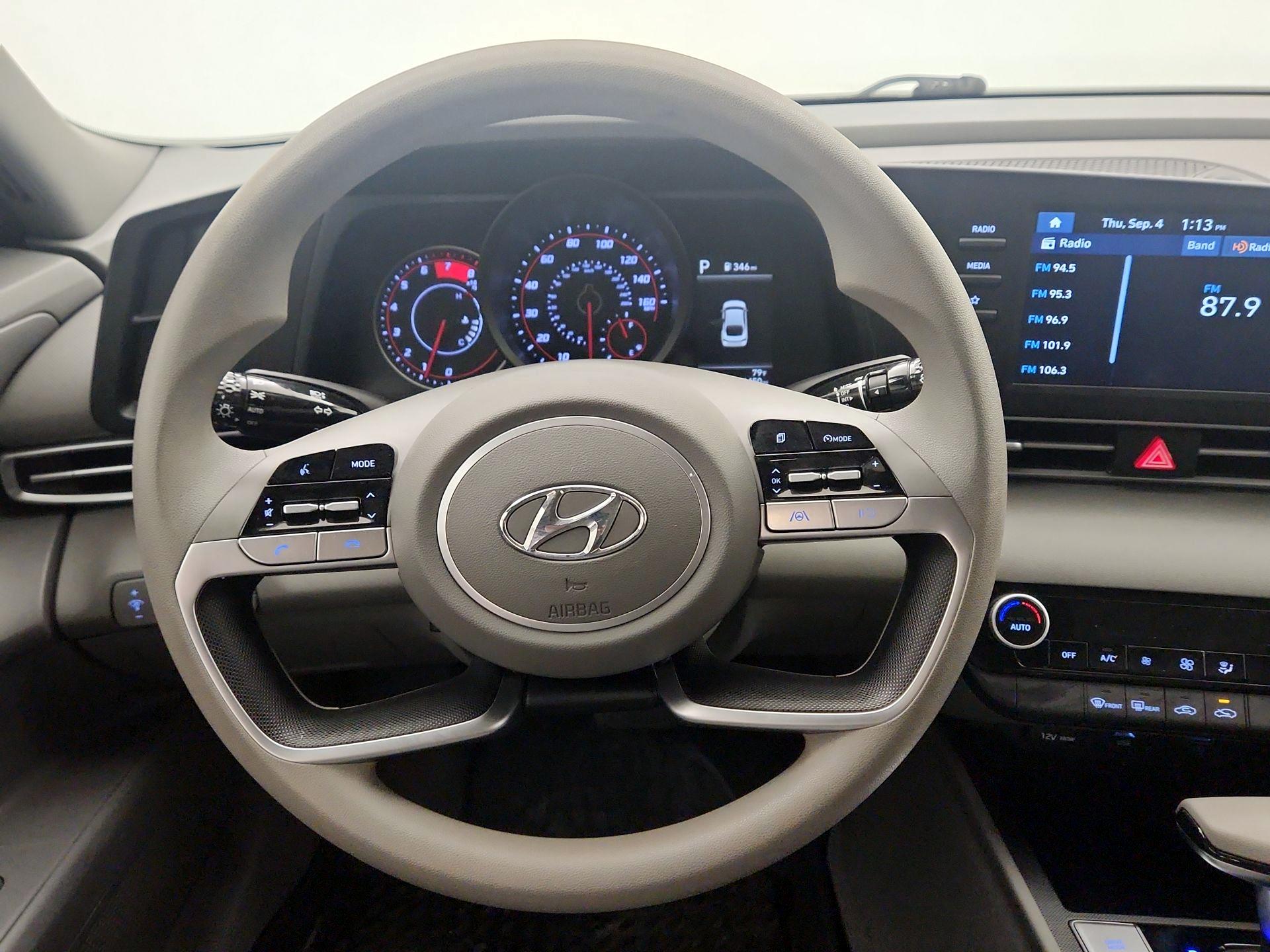 Thumbnail: 2021 Hyundai Elantra - 10