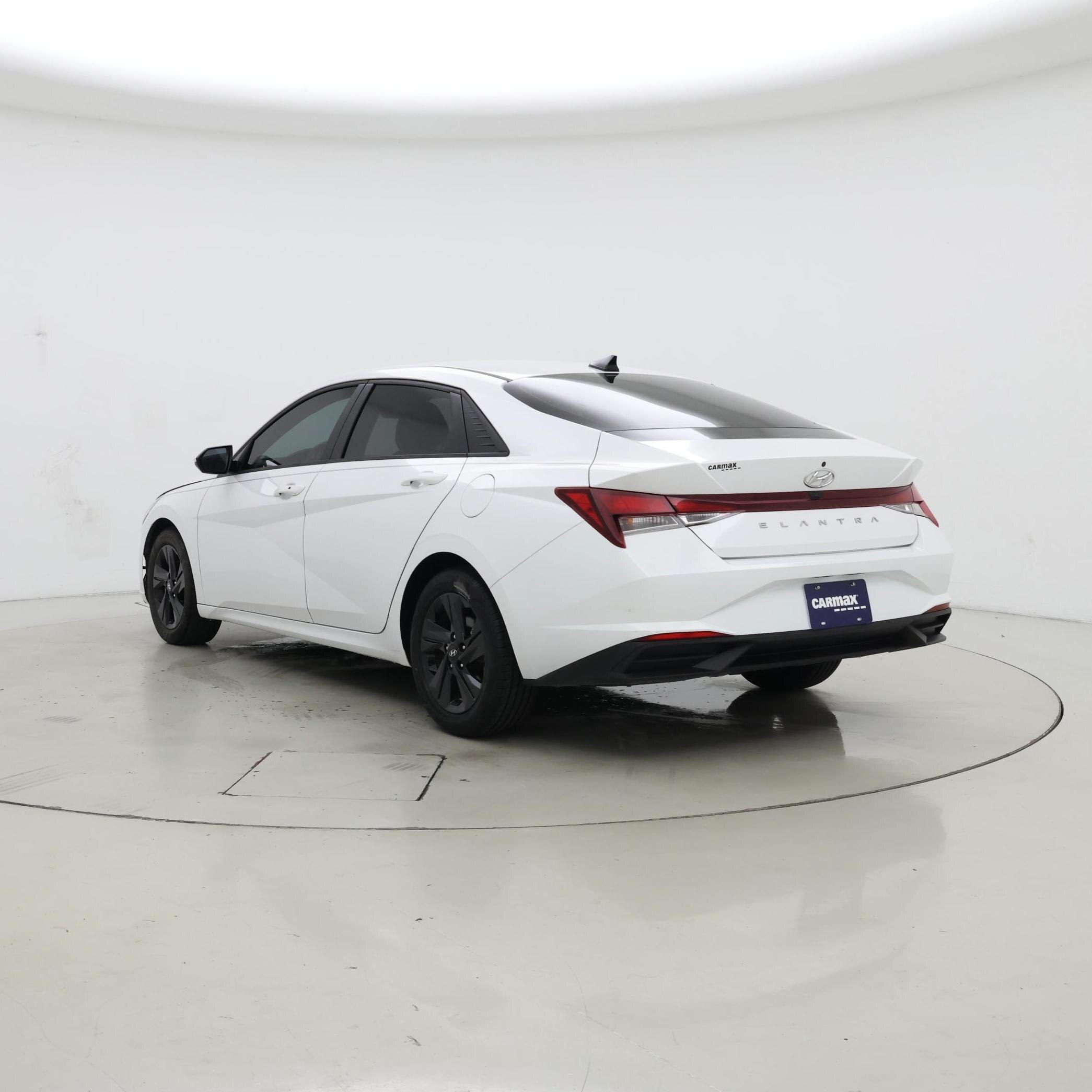 Thumbnail: 2021 Hyundai Elantra - 2