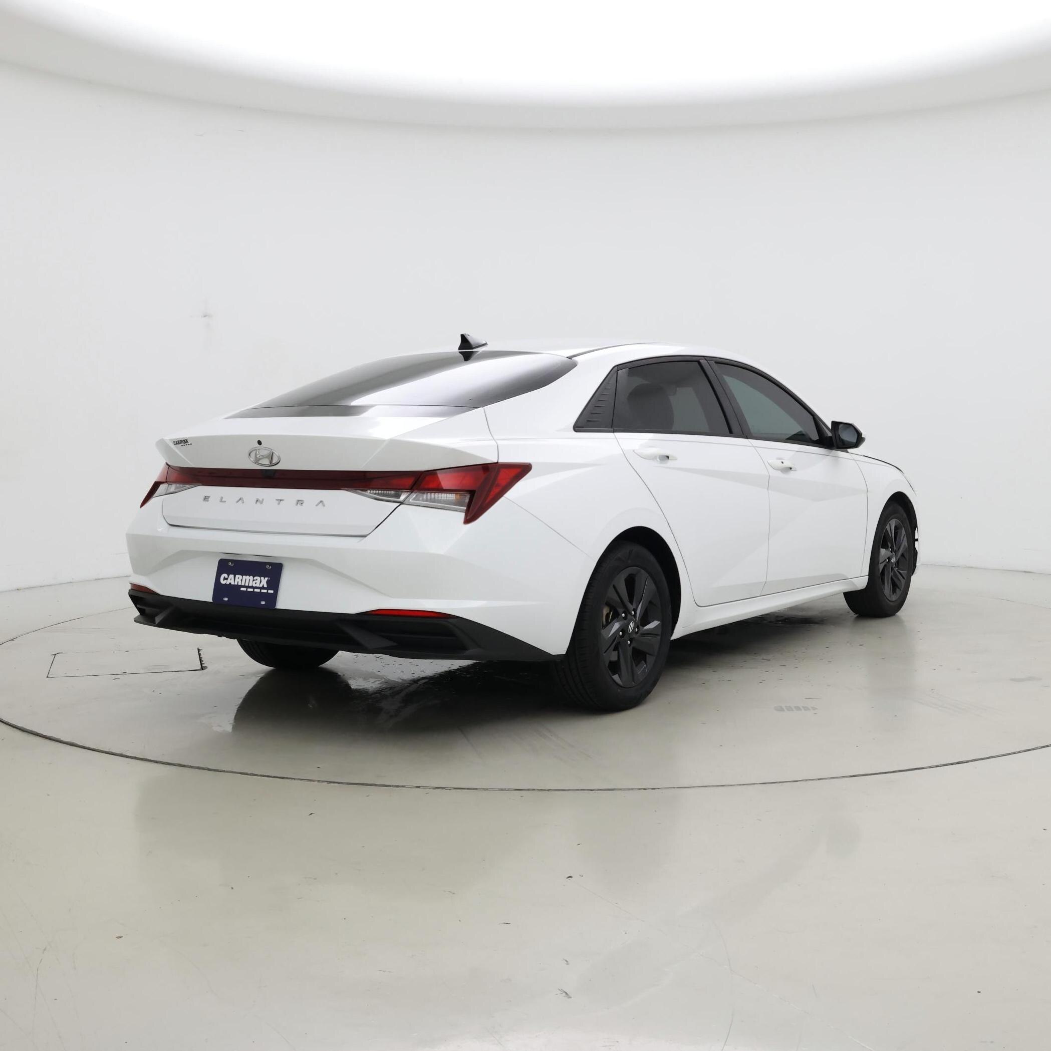 Thumbnail: 2021 Hyundai Elantra - 8