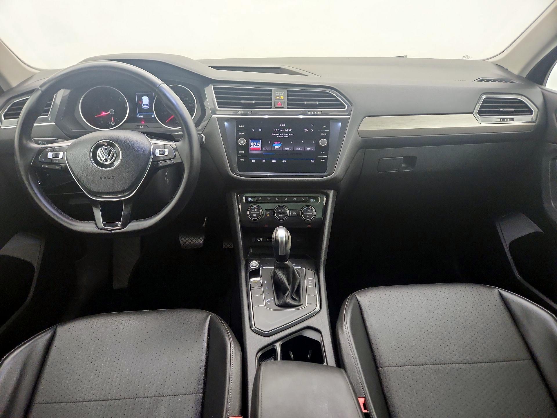 Thumbnail: 2018 Volkswagen Tiguan - 9