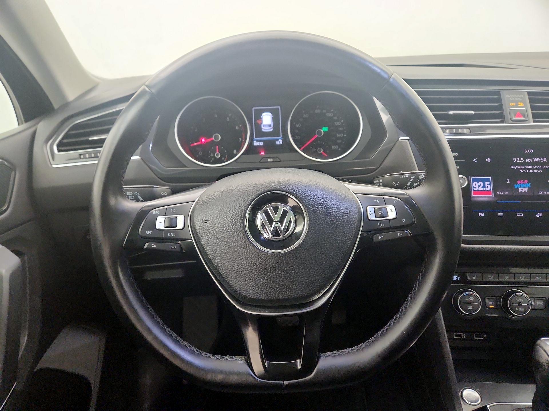 Thumbnail: 2018 Volkswagen Tiguan - 10