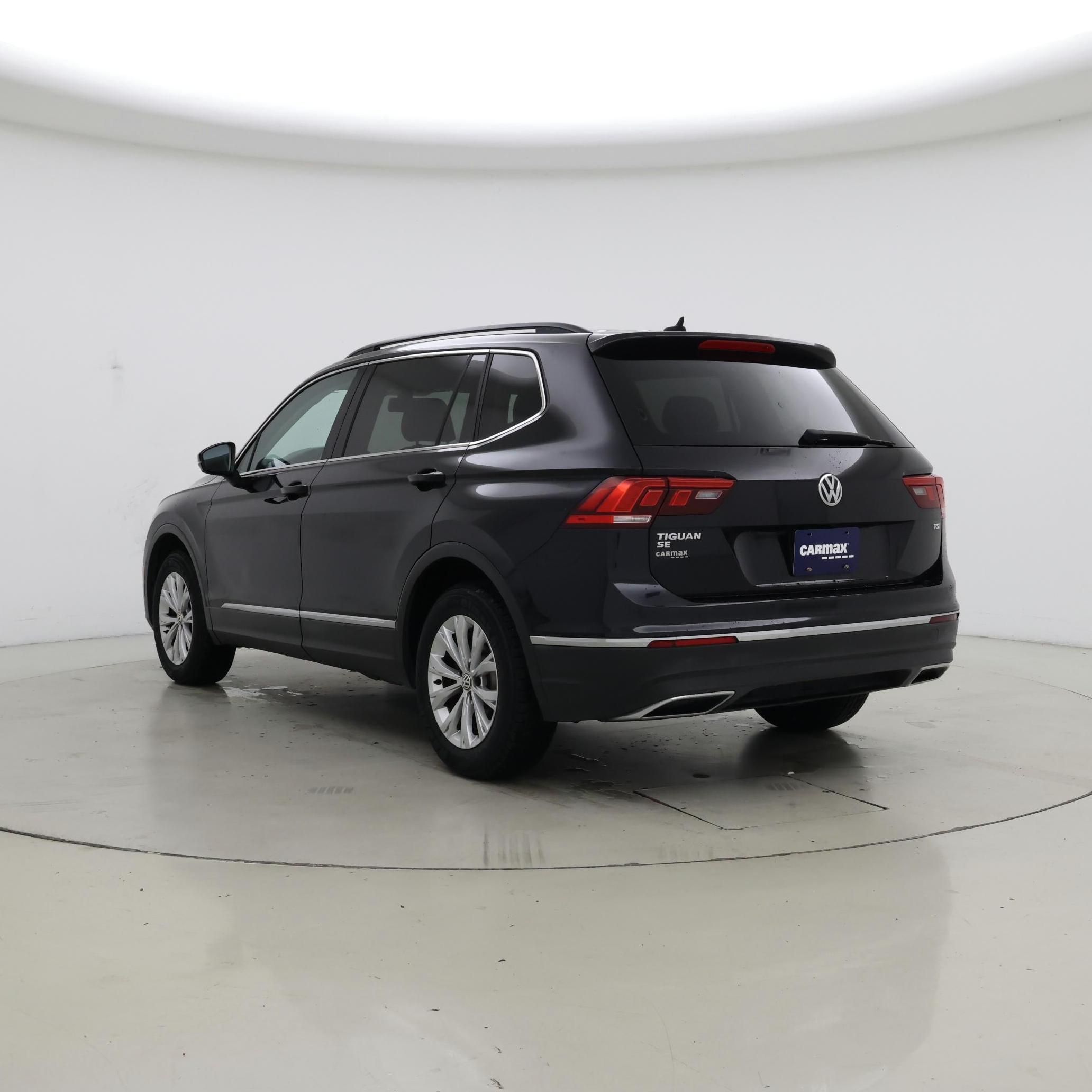 Thumbnail: 2018 Volkswagen Tiguan - 2