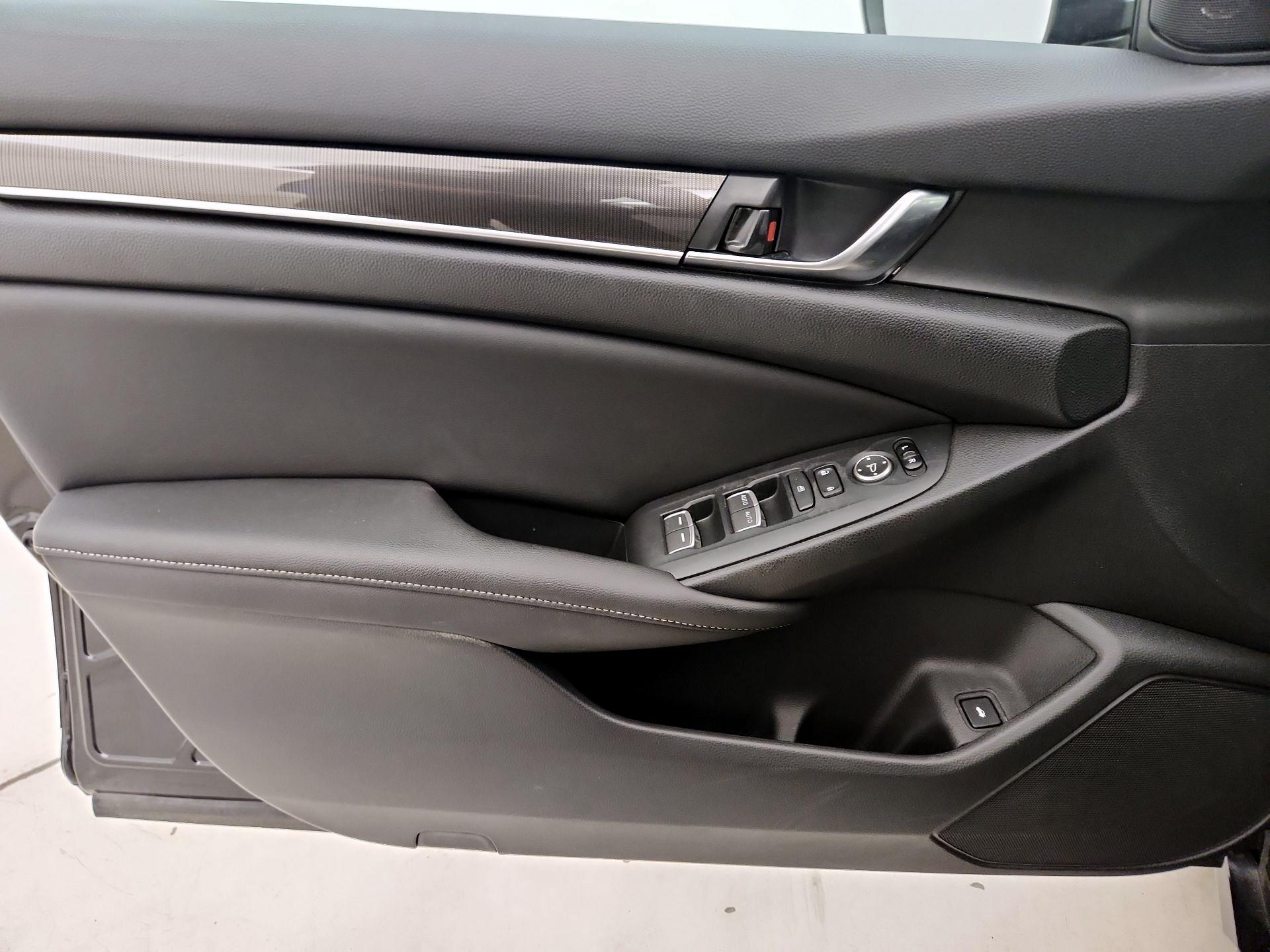 Thumbnail: 2019 Honda Accord - 12
