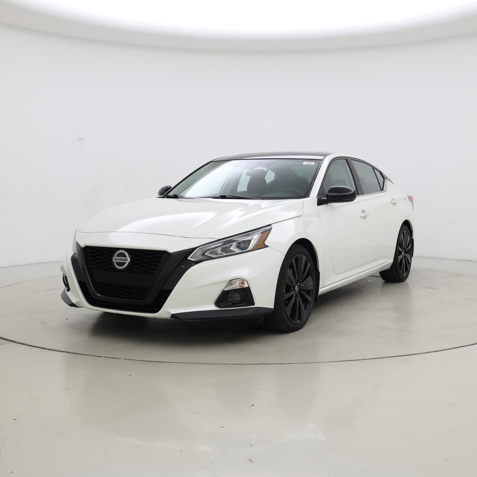 Thumbnail: 2022 Nissan Altima - 4