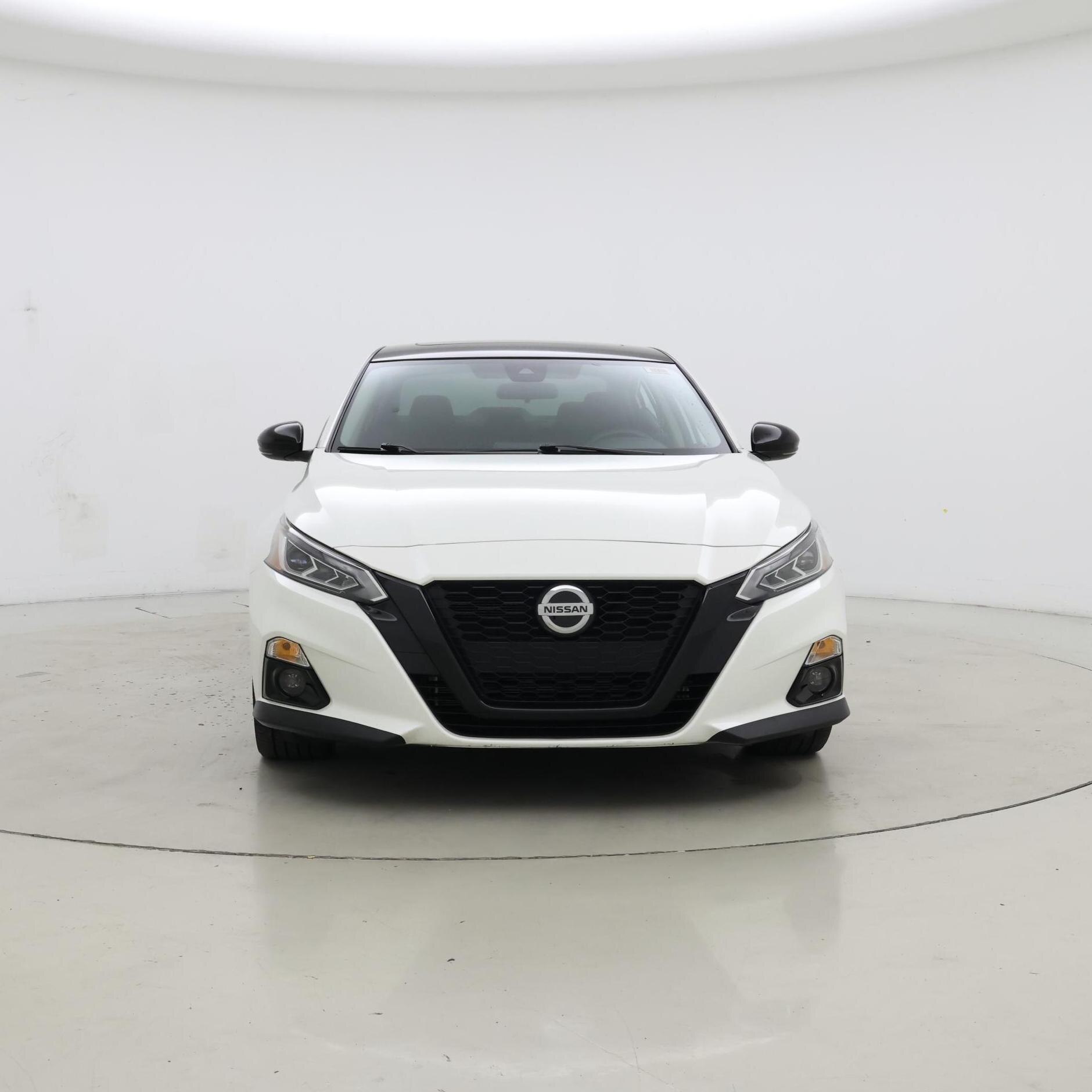 Thumbnail: 2022 Nissan Altima - 5