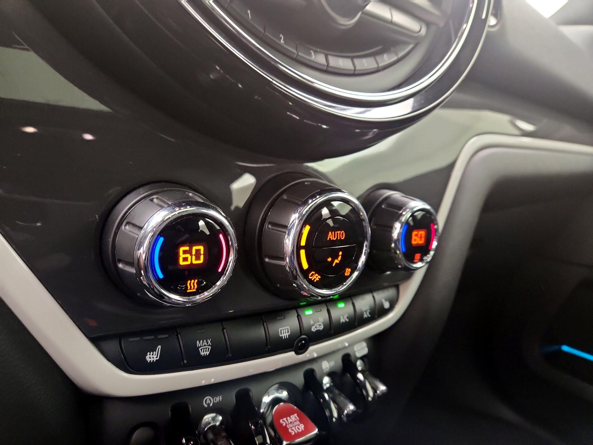 Thumbnail: 2019 MINI Cooper Countryman - 16