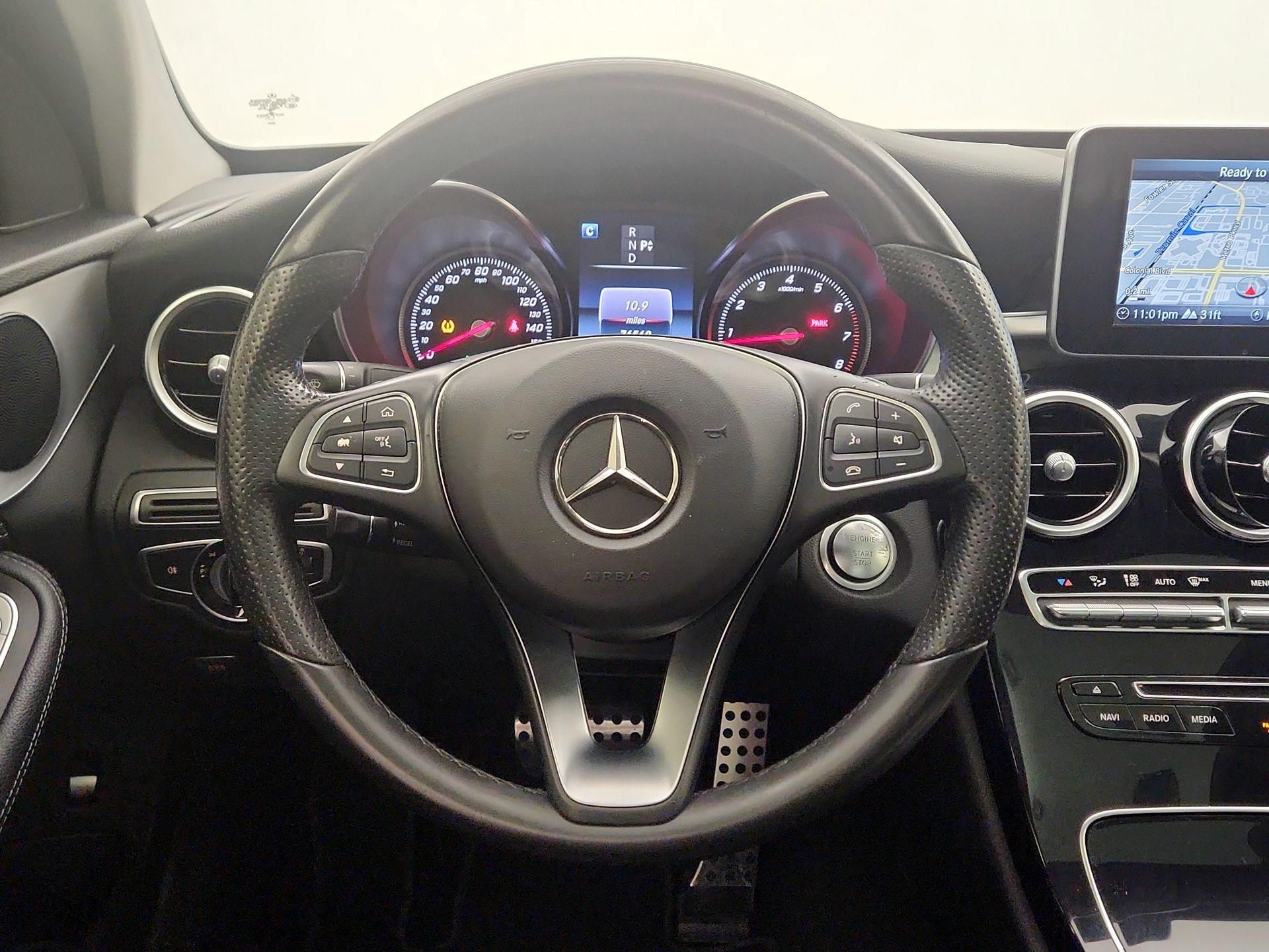 Thumbnail: 2016 Mercedes-Benz C-Class - 10